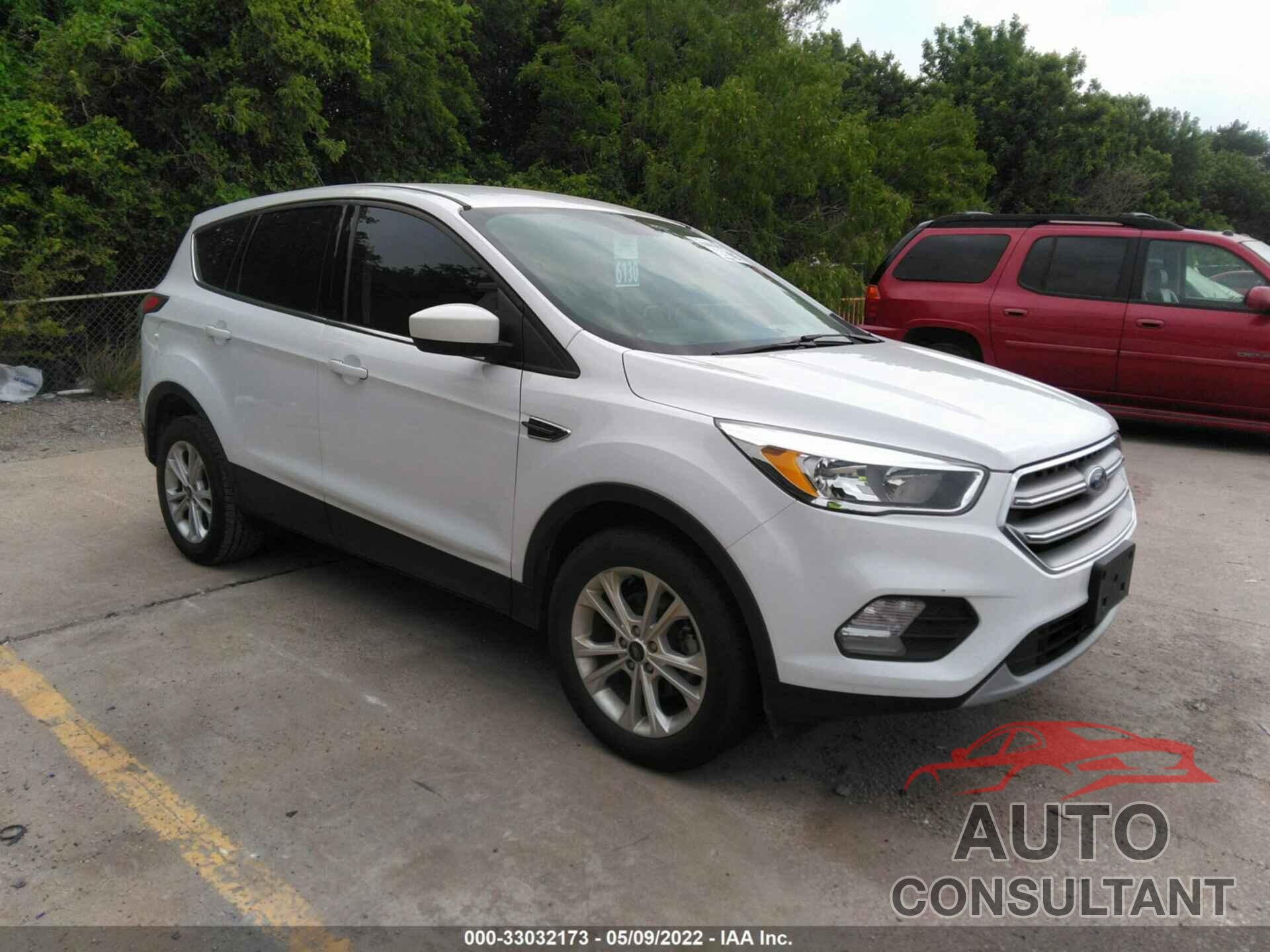 FORD ESCAPE 2017 - 1FMCU0GD0HUB08225