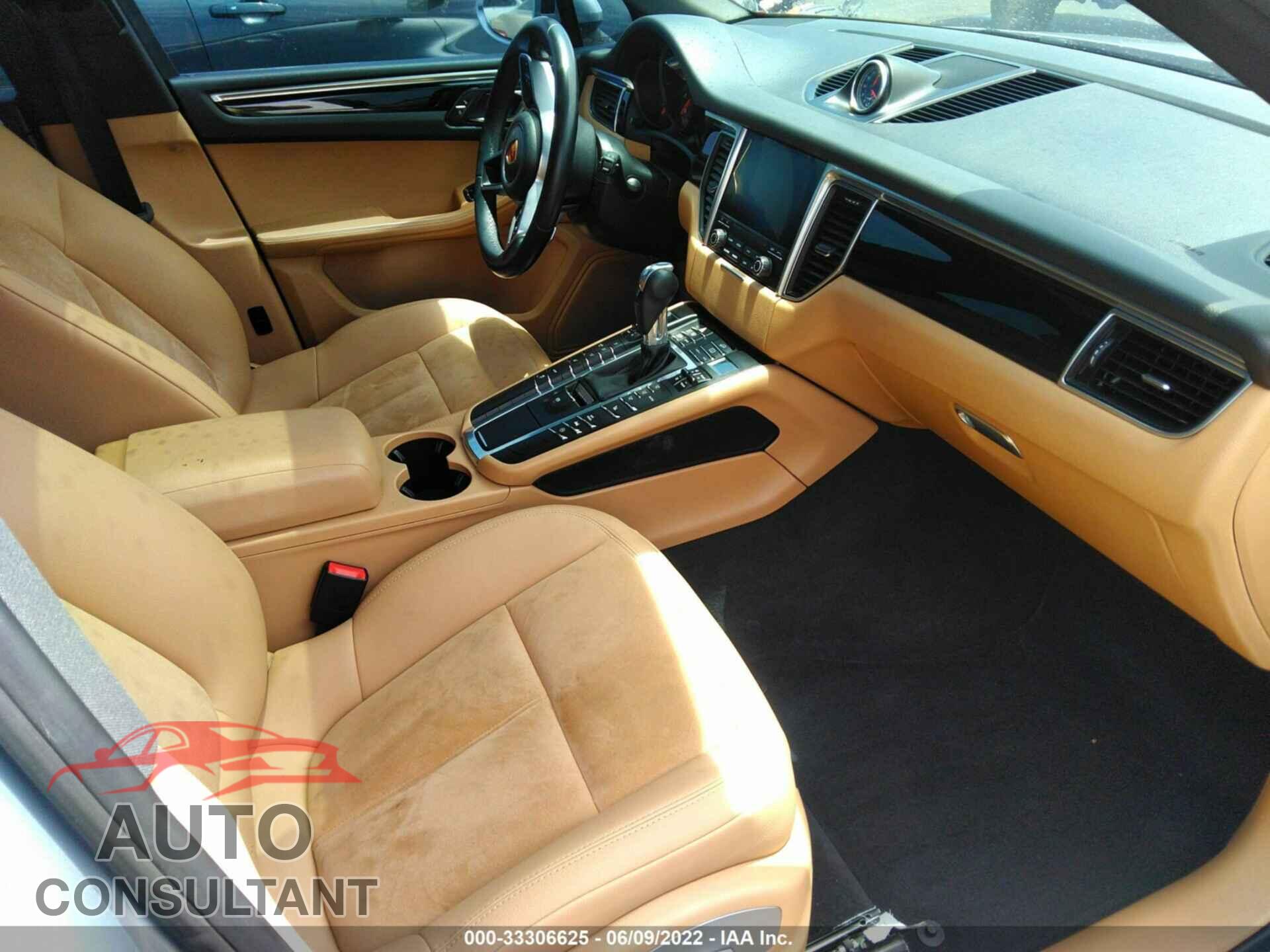 PORSCHE MACAN 2017 - WP1AA2A52HLB04781