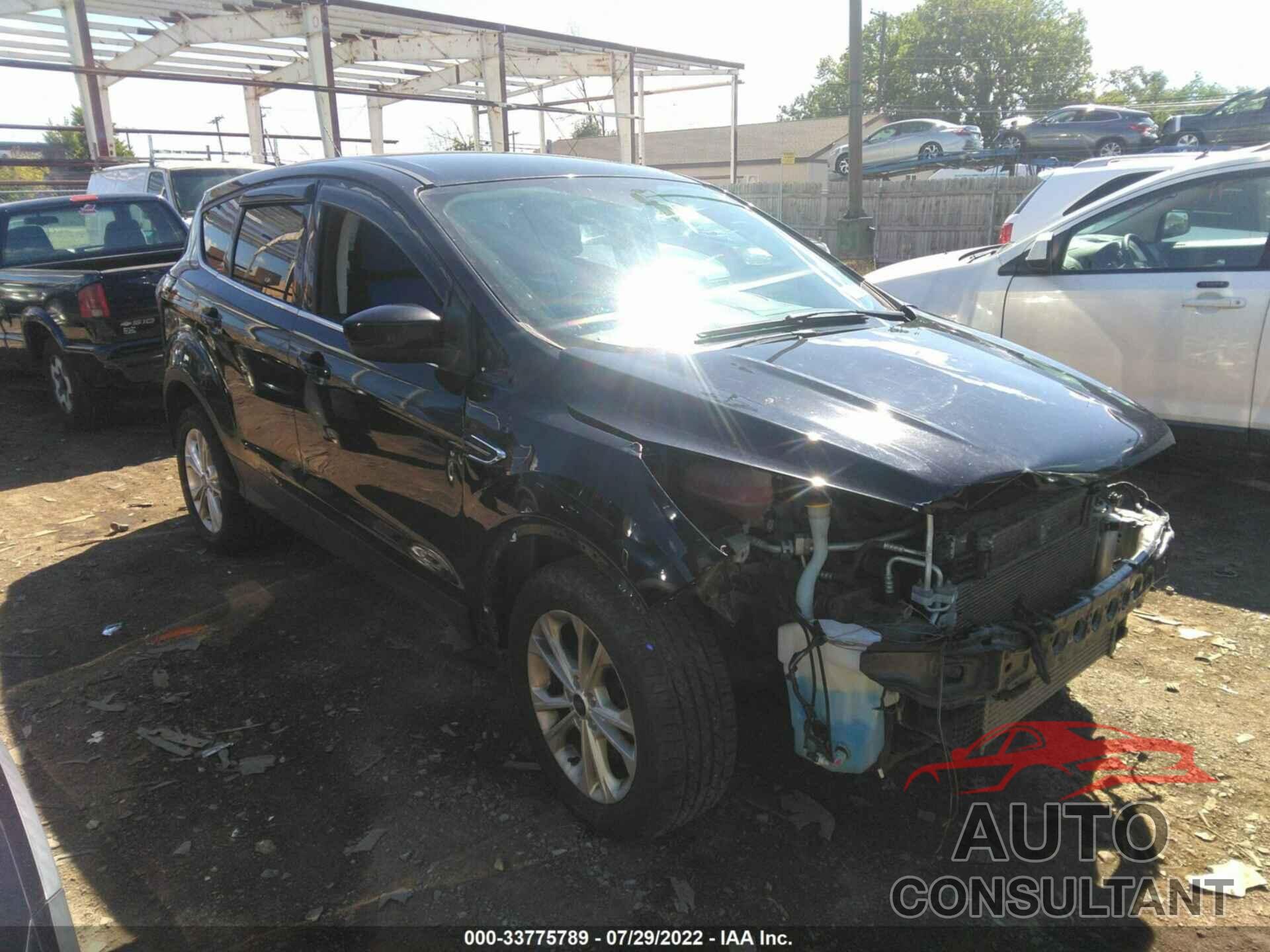 FORD ESCAPE 2017 - 1FMCU9G94HUC89281