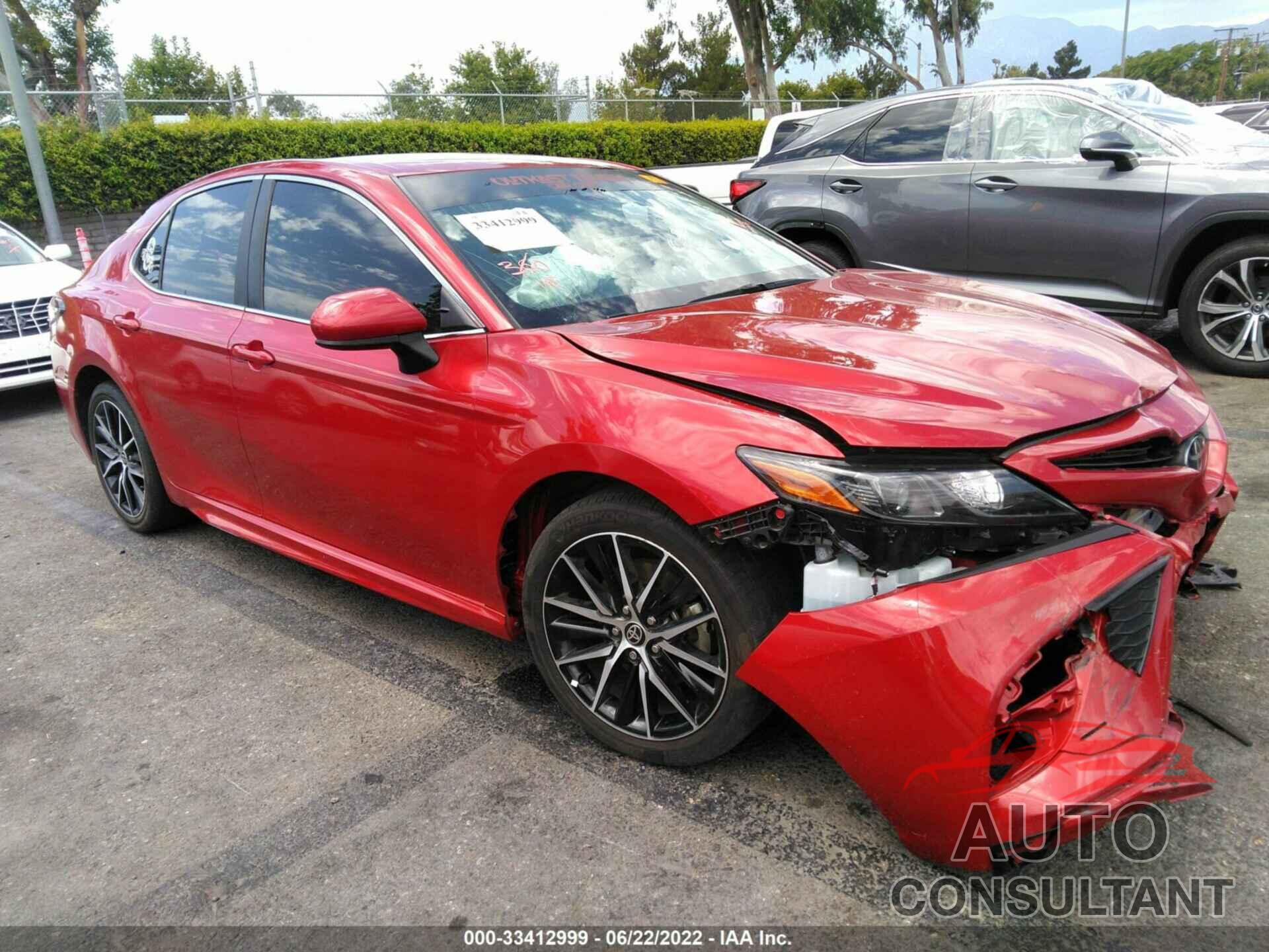 TOYOTA CAMRY 2021 - 4T1G11AK0MU434141