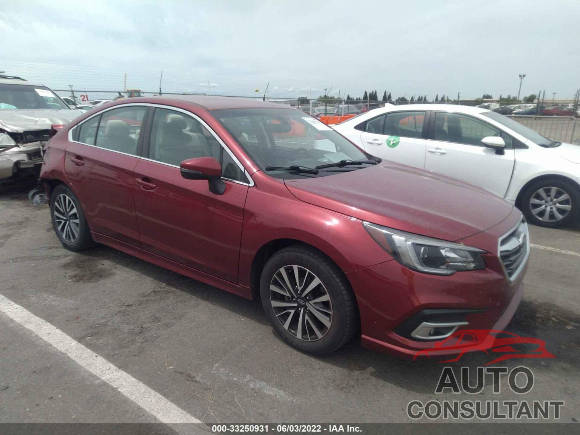 SUBARU LEGACY 2018 - 4S3BNAF60J3029056