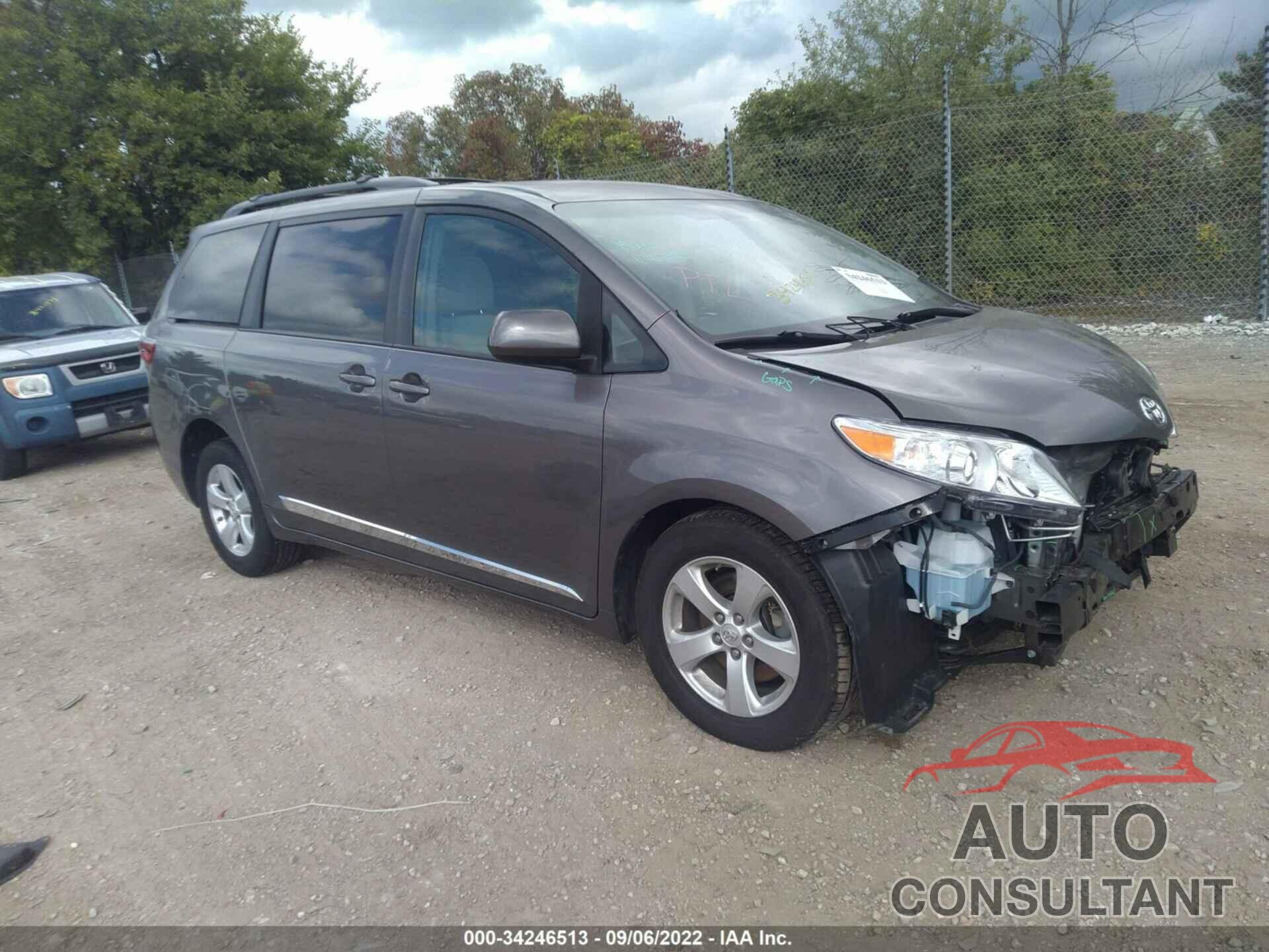 TOYOTA SIENNA 2017 - 5TDKZ3DC0HS886401