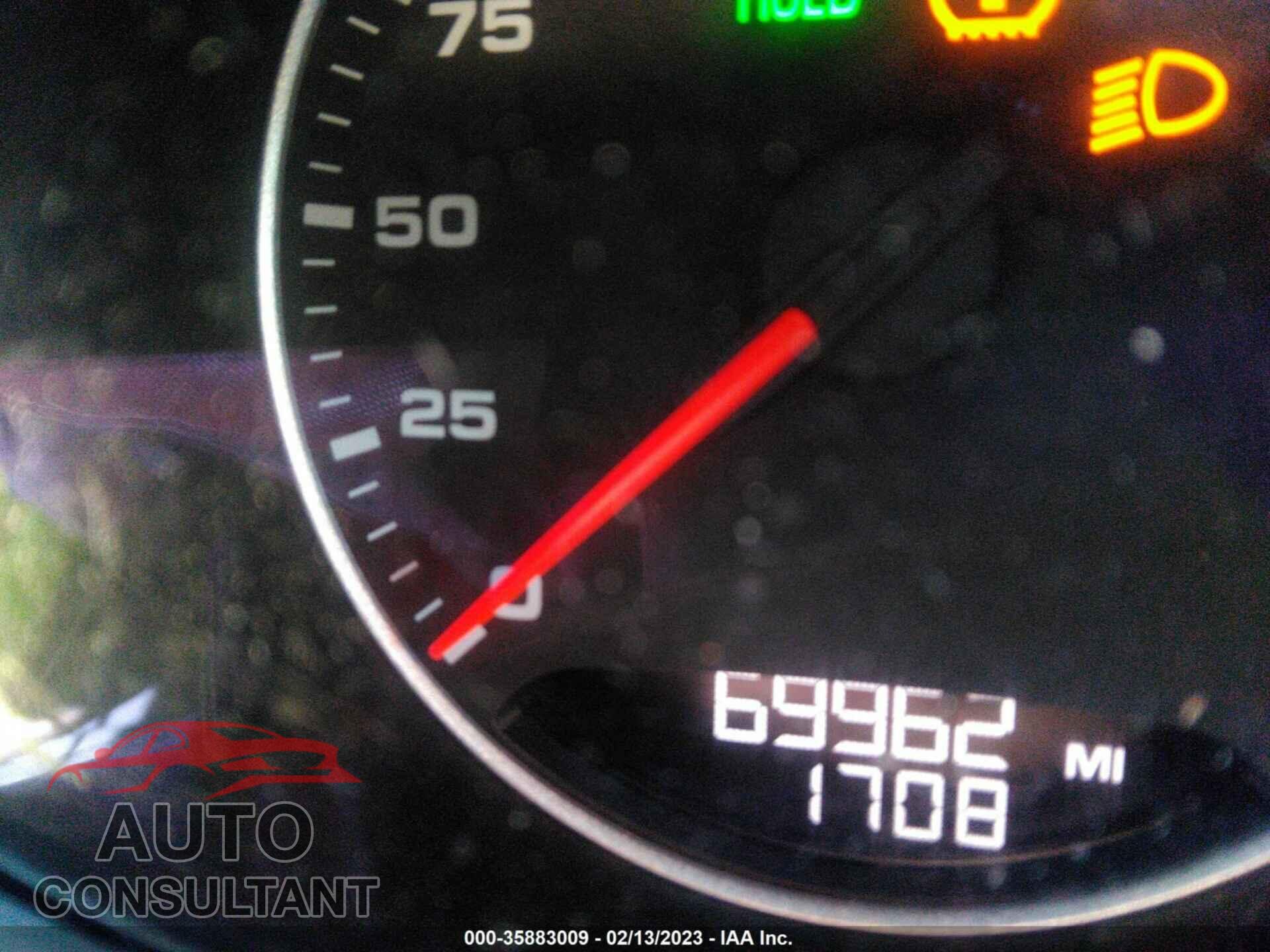 PORSCHE CAYENNE 2016 - WP1AA2A23GKA37361