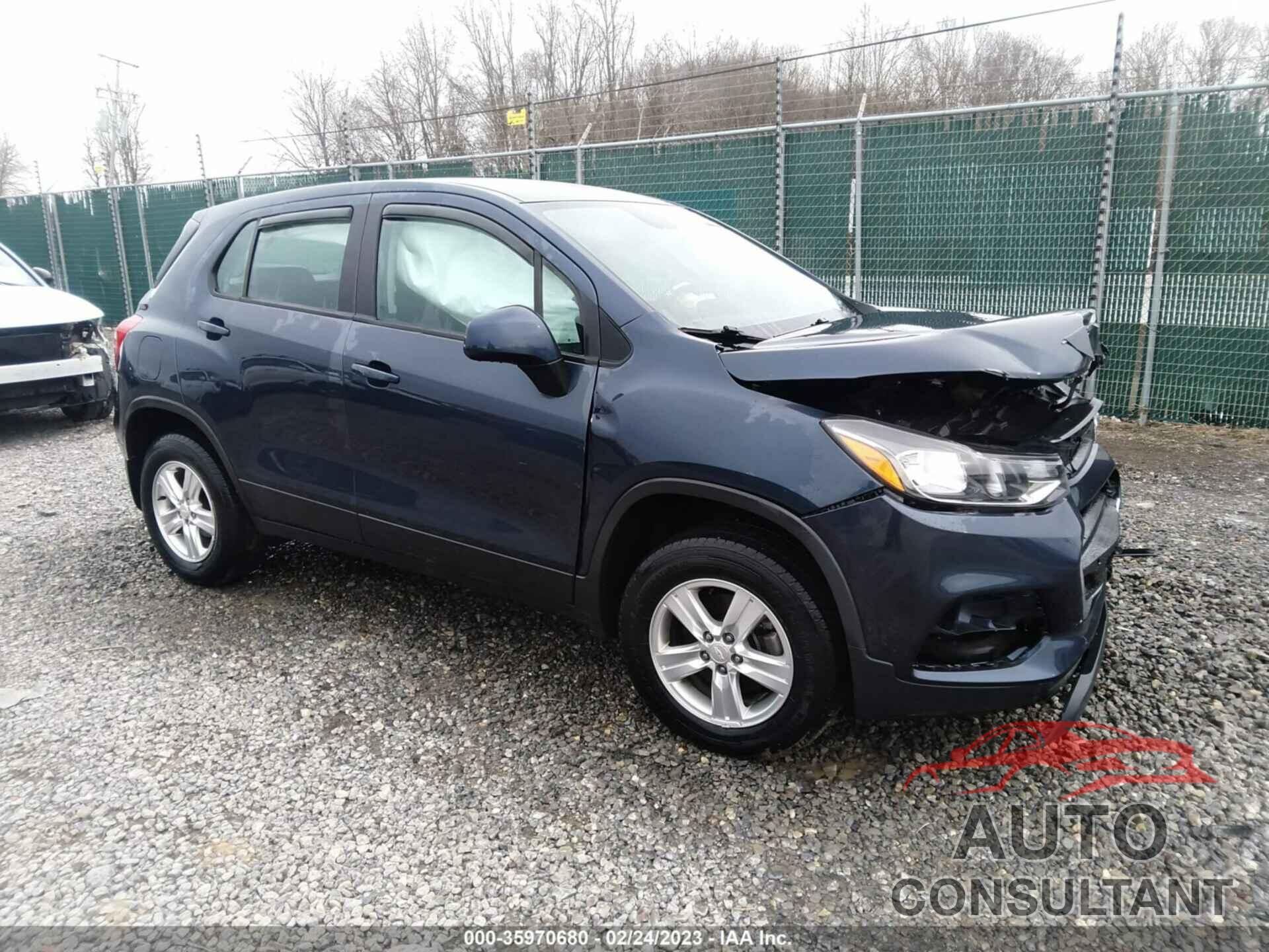 CHEVROLET TRAX 2018 - 3GNCJNSB6JL358687