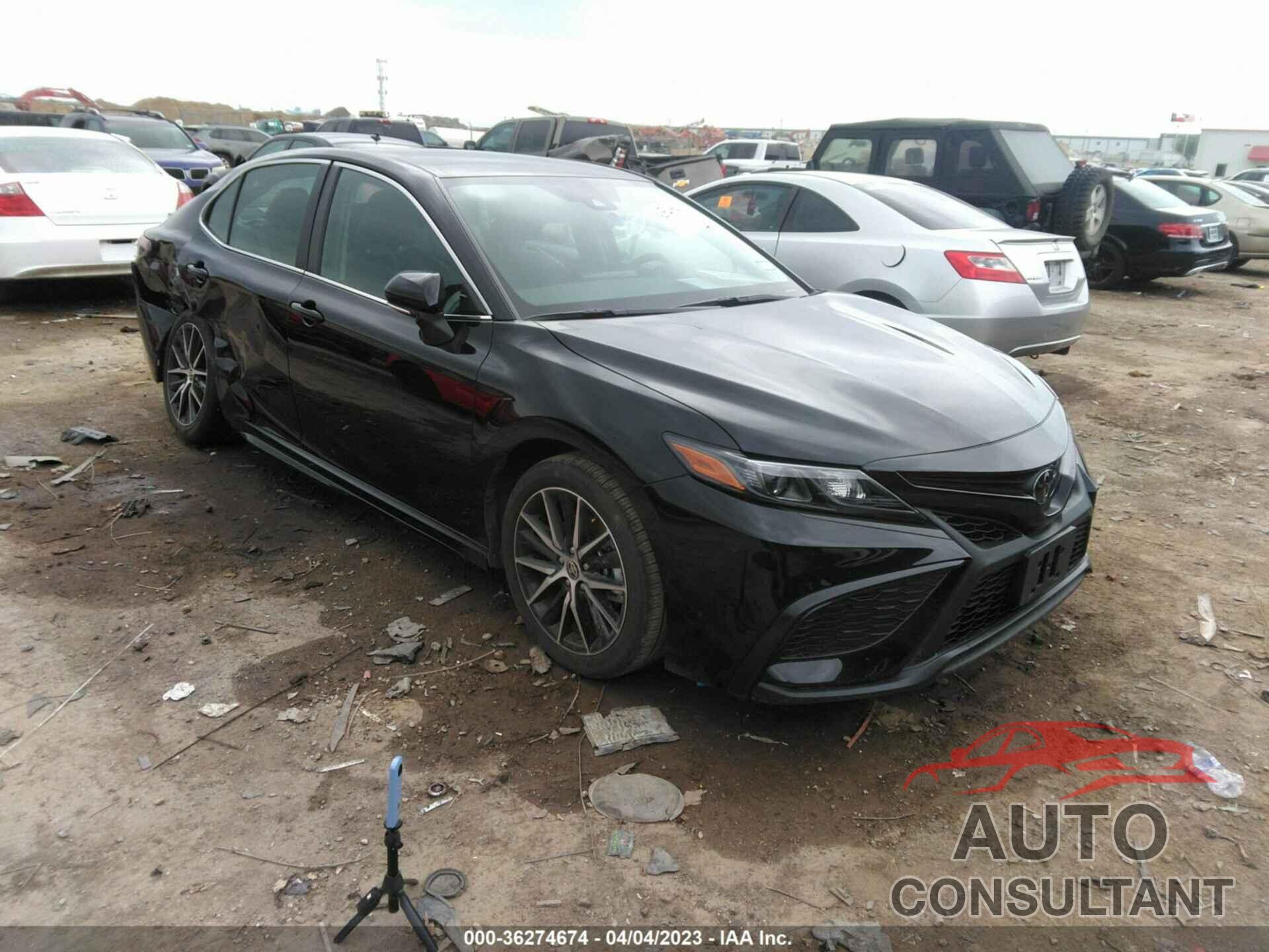 TOYOTA CAMRY 2023 - 4T1G11AKXPU756578