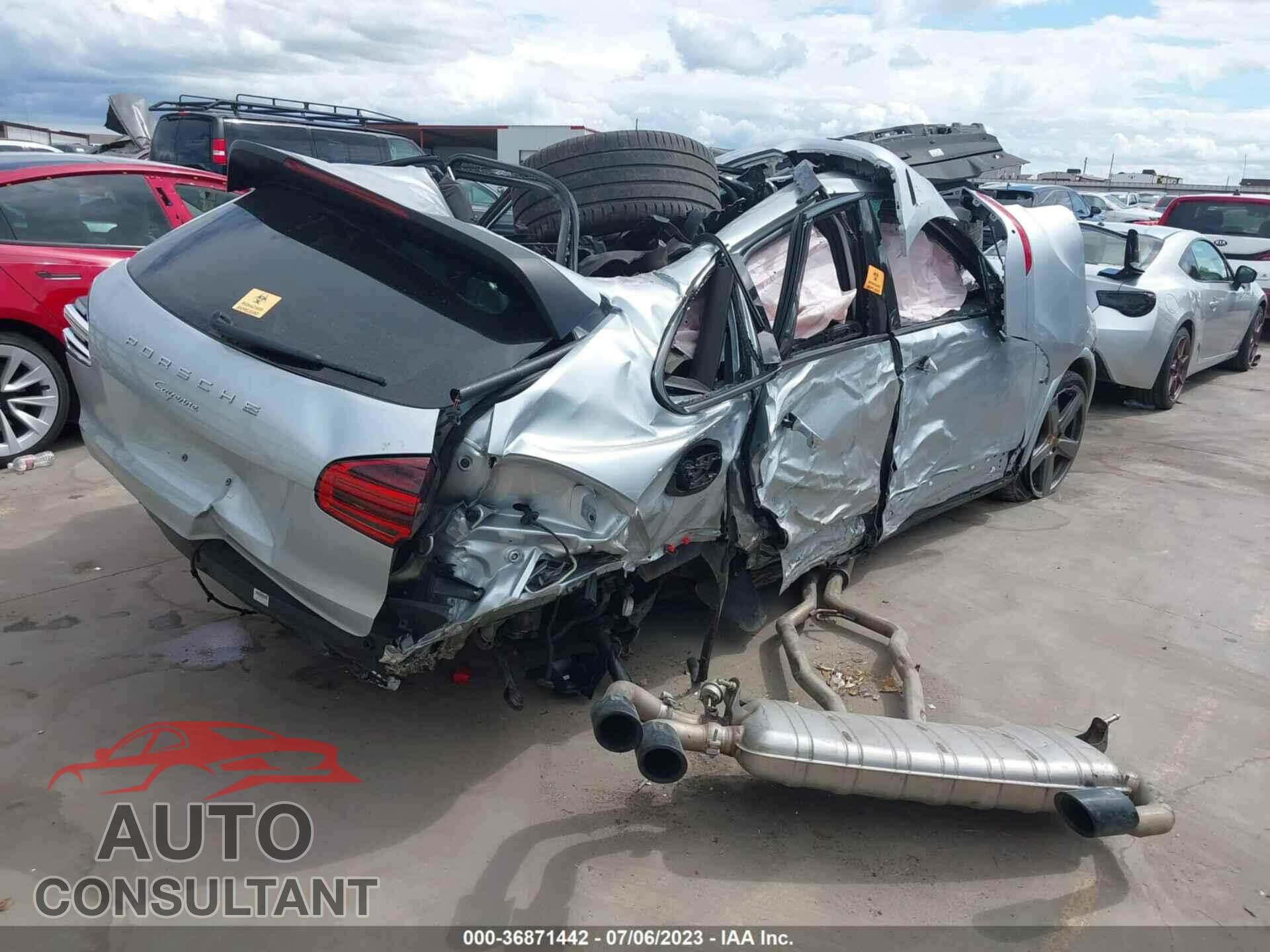 PORSCHE CAYENNE 2017 - WP1AA2A2XHKA88826