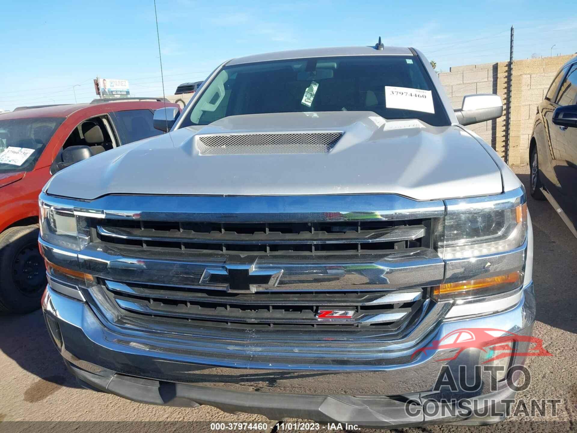 CHEVROLET SILVERADO 1500 2018 - 3GCPCRECXJG404059