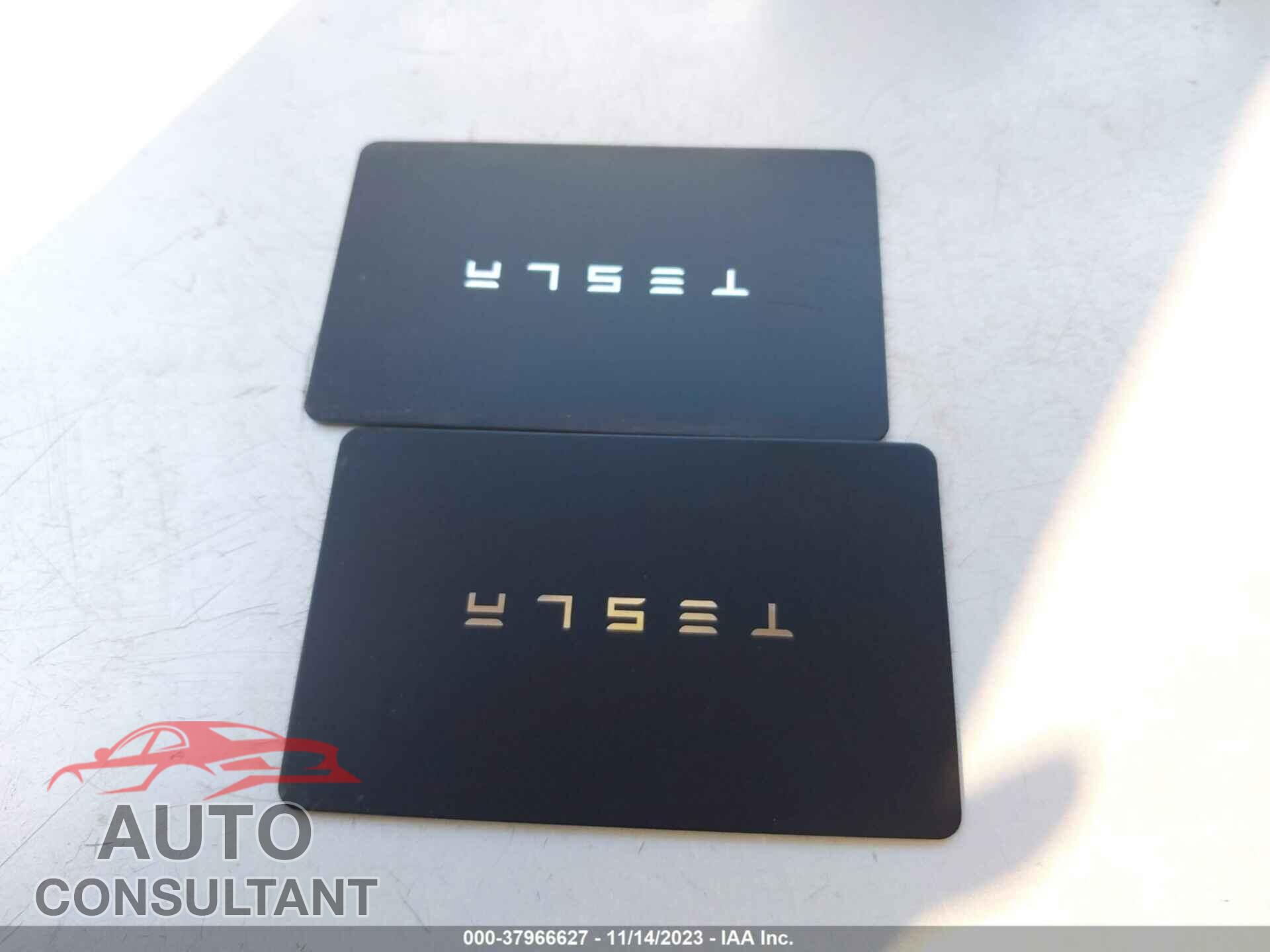 TESLA MODEL 3 2023 - 5YJ3E1EA7PF623309