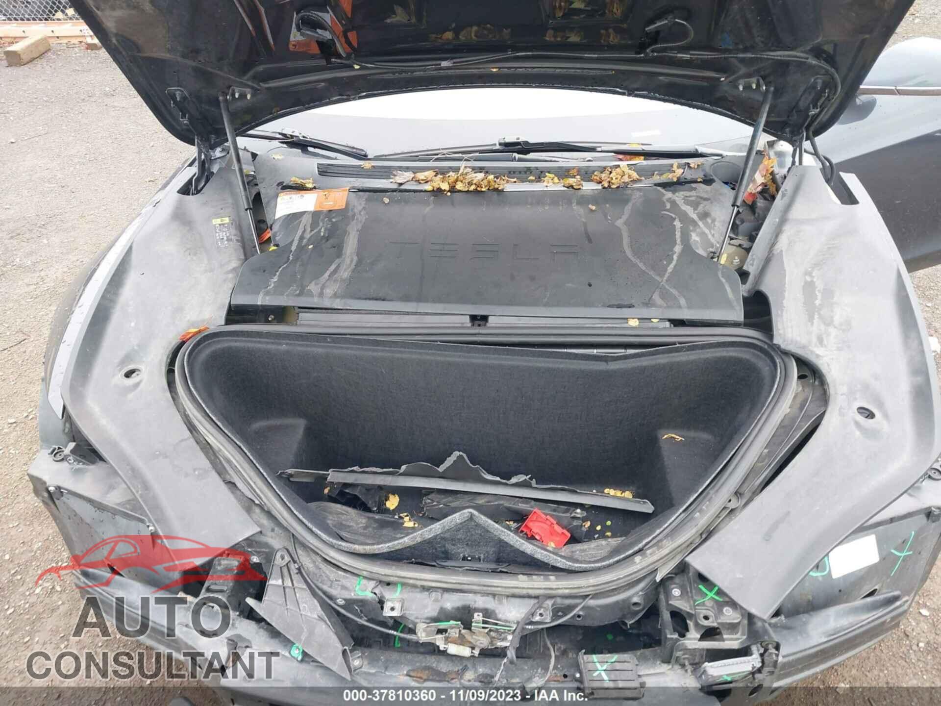 TESLA MODEL S 2018 - 5YJSA1E26JF278524