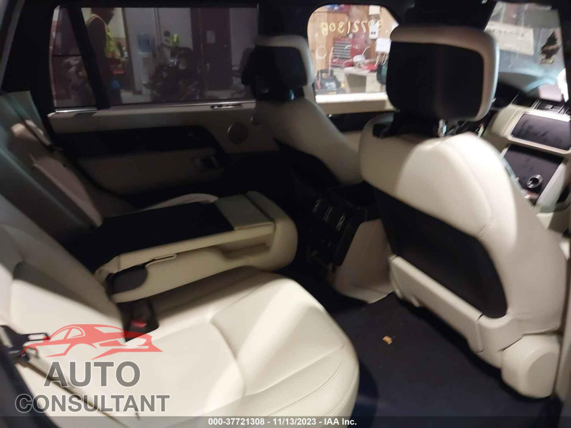 LAND ROVER RANGE ROVER 2018 - SALGS5REXJA384393