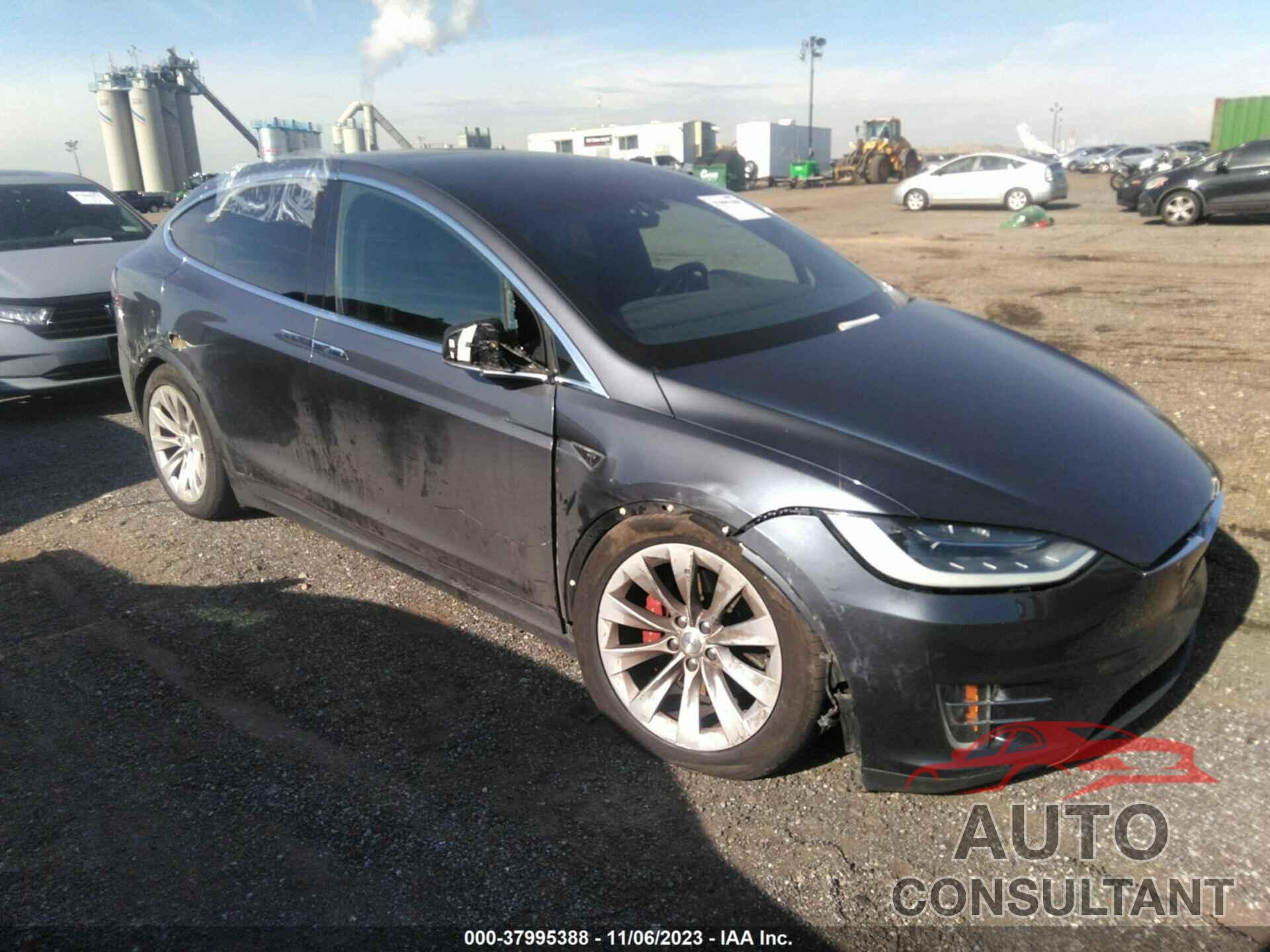 TESLA MODEL X 2016 - 5YJXCBE44GF001385