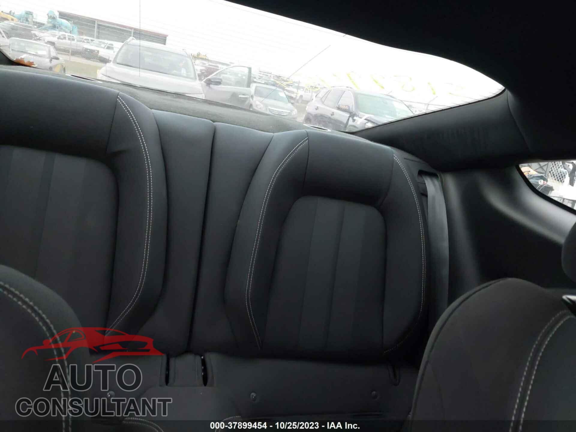 FORD MUSTANG 2018 - 1FA6P8TH5J5180771