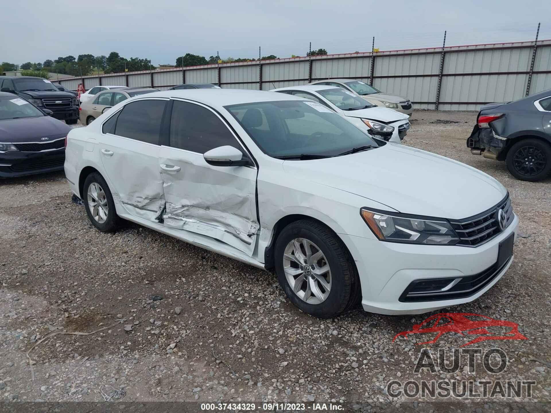VOLKSWAGEN PASSAT 2016 - 1VWAS7A31GC022966