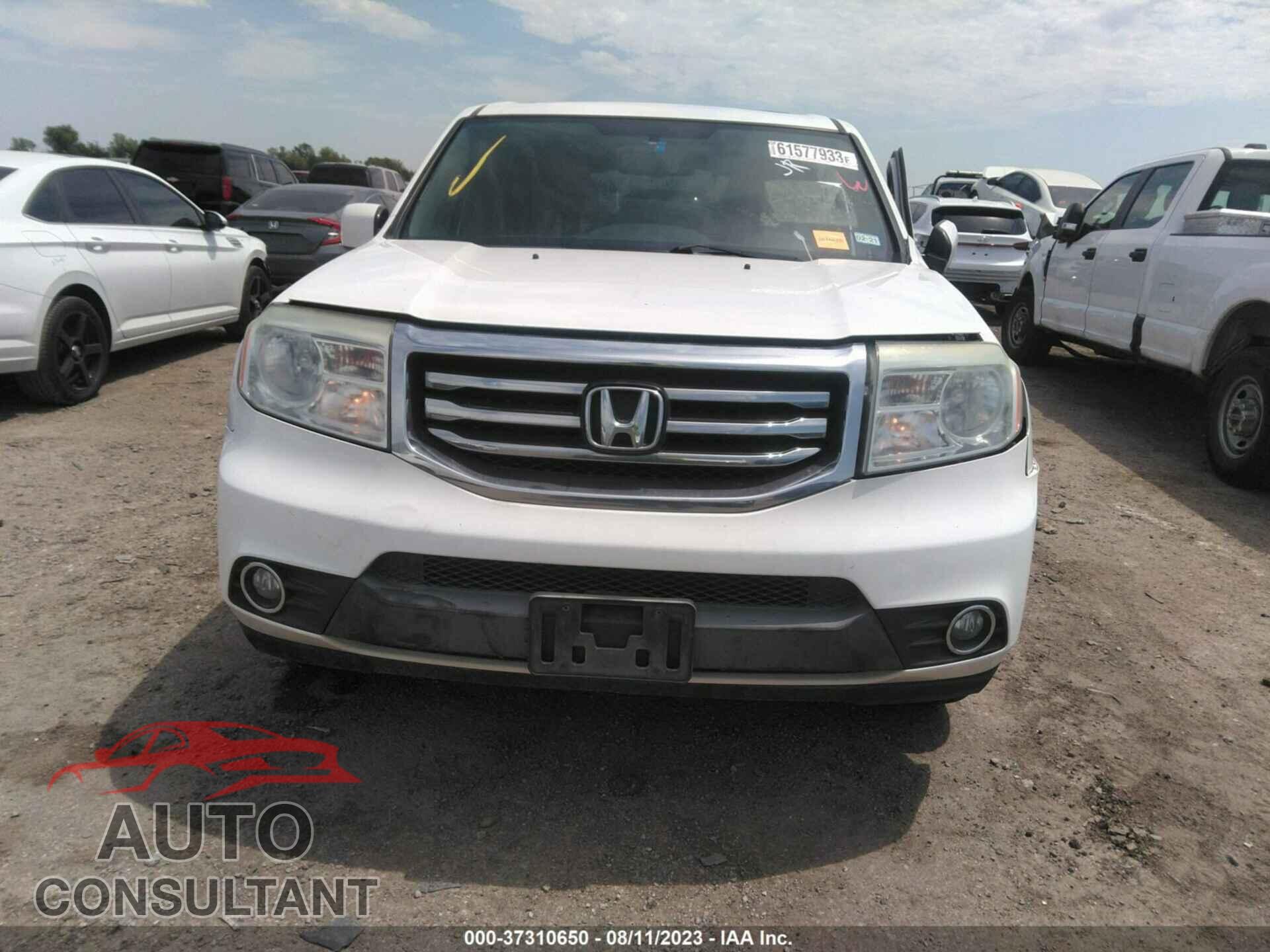 HONDA PILOT 2015 - 5FNYF3H58FB013754