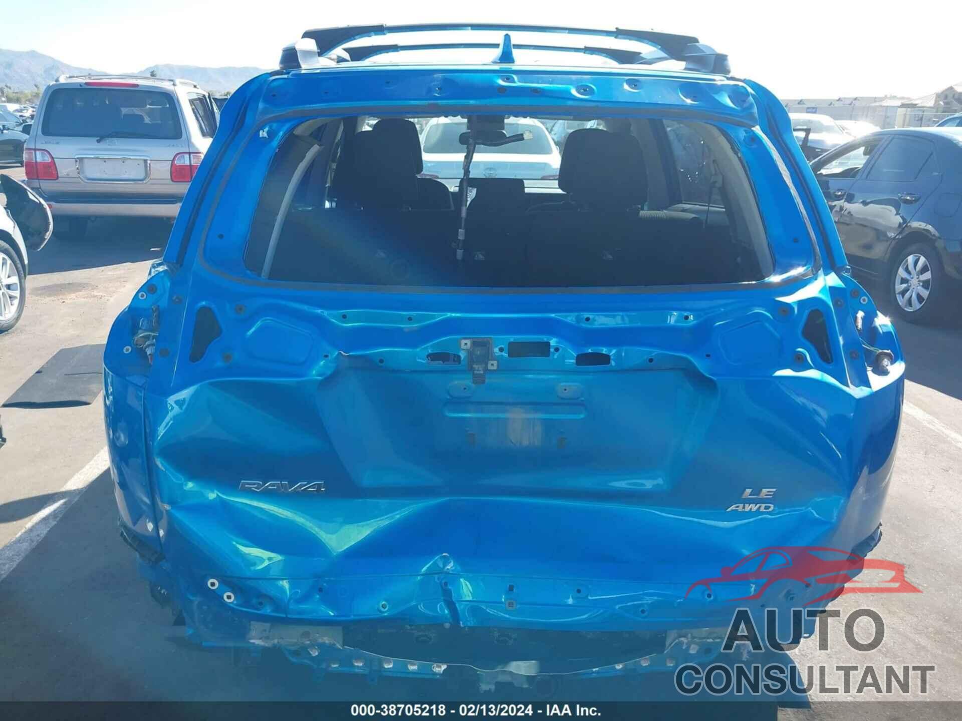 TOYOTA RAV4 2017 - JTMBFREV8HJ127780