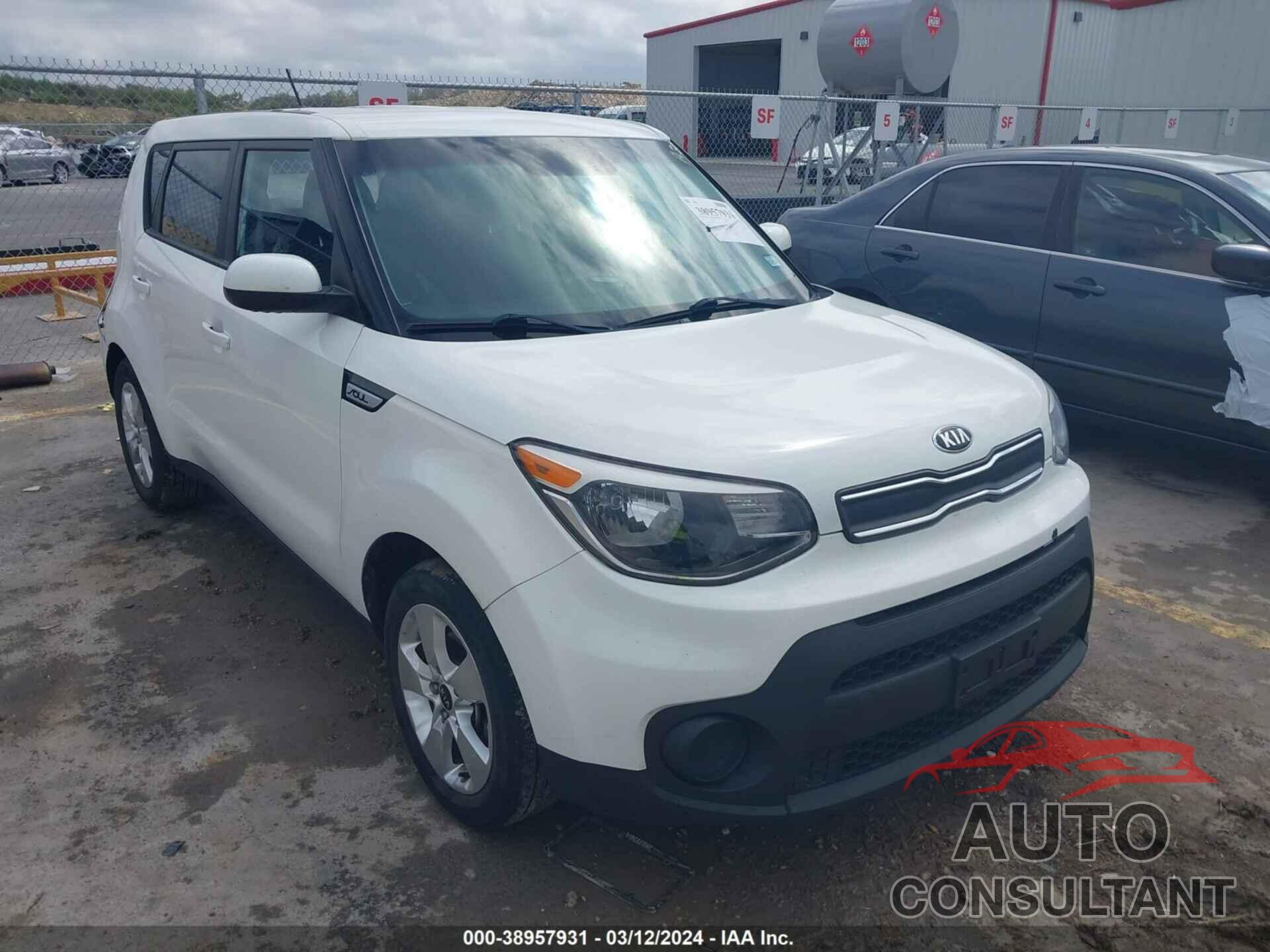 KIA SOUL 2018 - KNDJN2A2XJ7605640