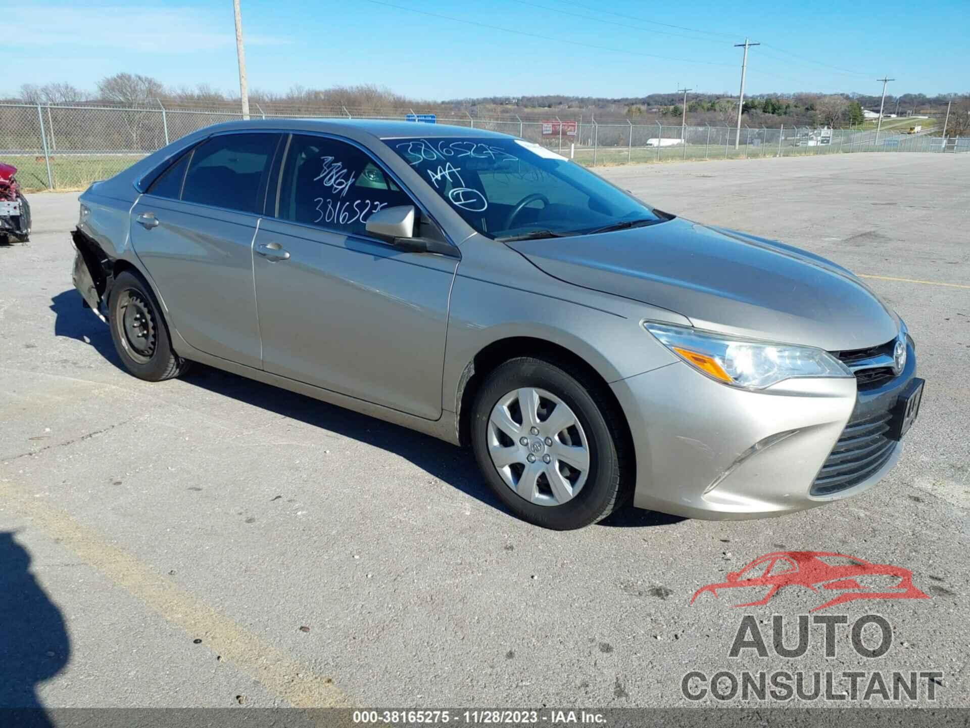 TOYOTA CAMRY 2016 - 4T4BF1FK8GR572945