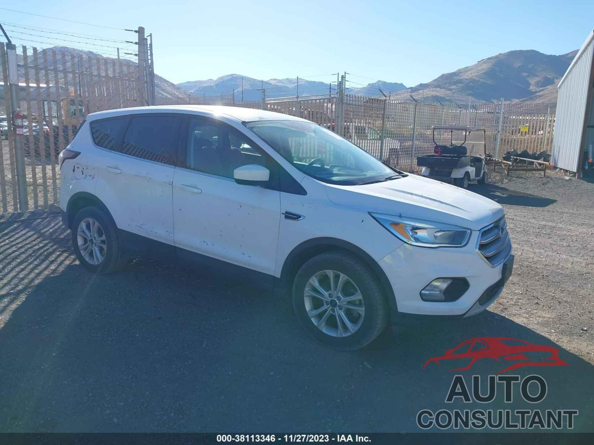 FORD ESCAPE 2017 - 1FMCU9GD5HUA69457