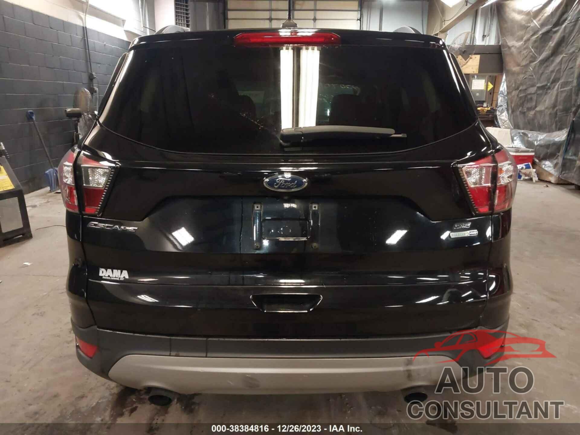 FORD ESCAPE 2018 - 1FMCU9GD2JUC43815