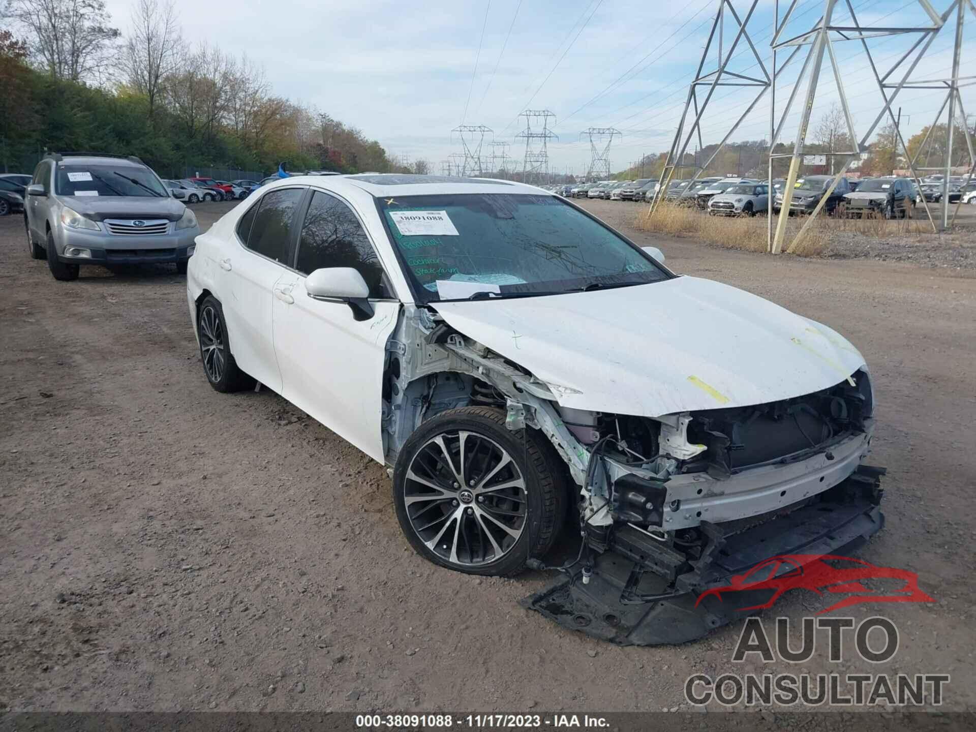 TOYOTA CAMRY 2018 - JTNB11HK4J3002573
