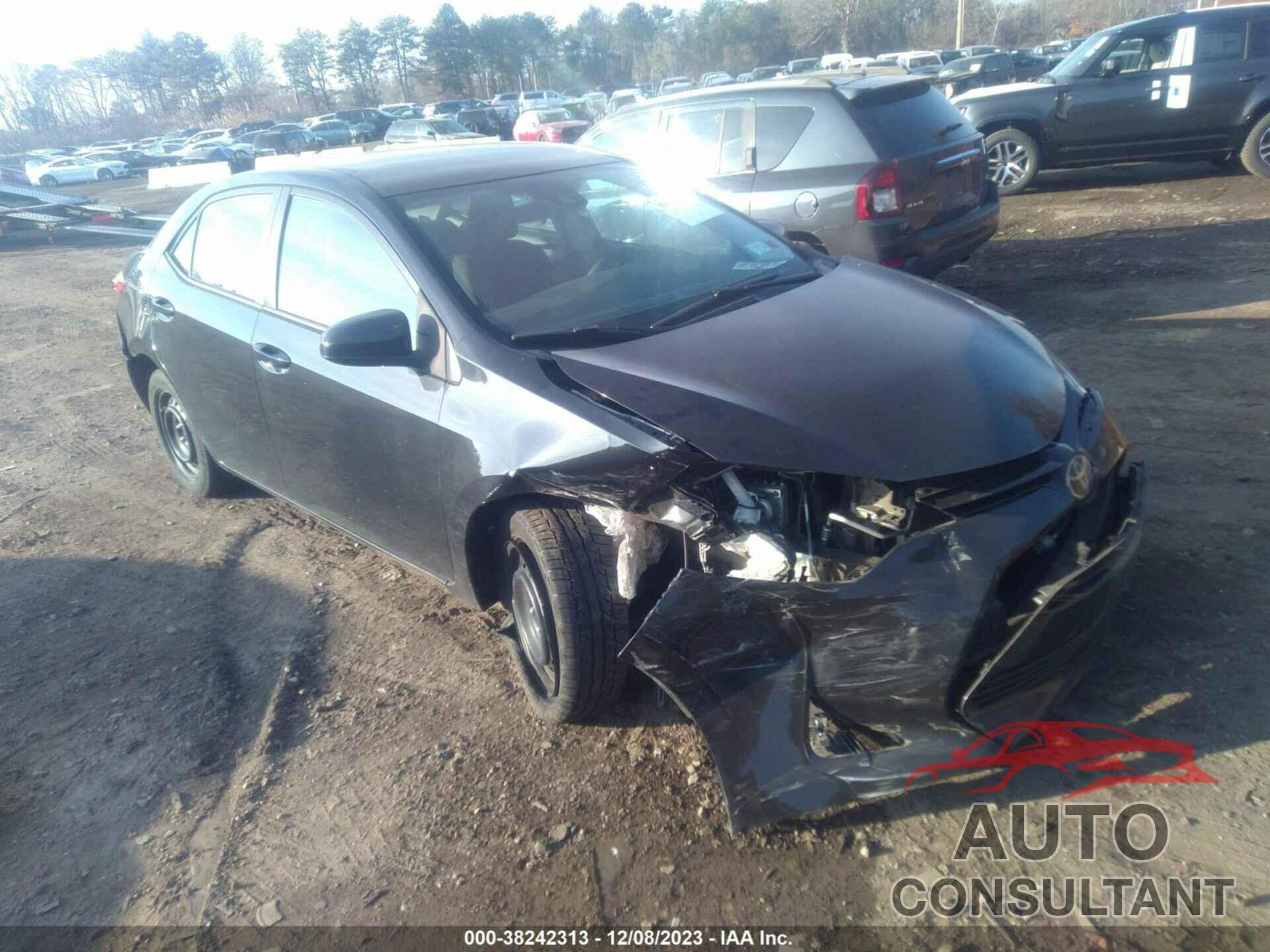 TOYOTA COROLLA 2018 - 5YFBURHE3JP824146