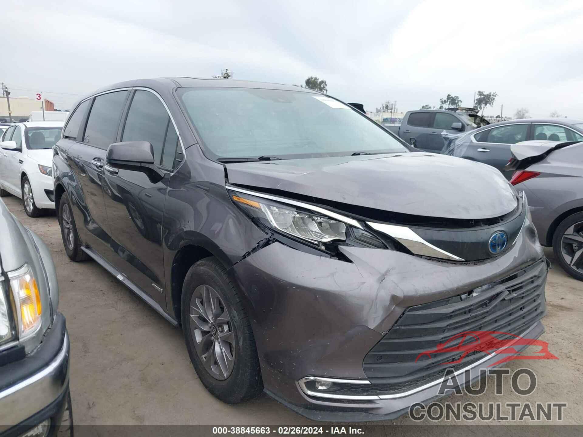 TOYOTA SIENNA 2021 - 5TDYRKEC2MS022687