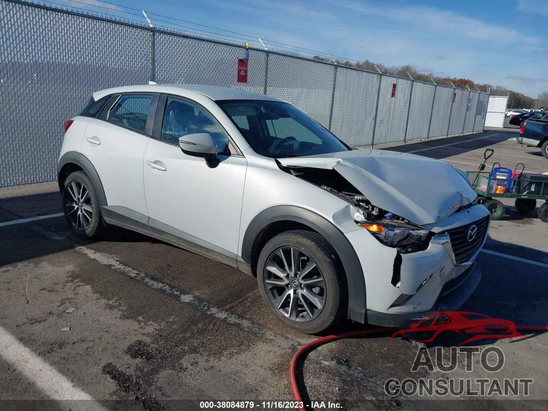 MAZDA CX-3 2018 - JM1DKFC70J0317835