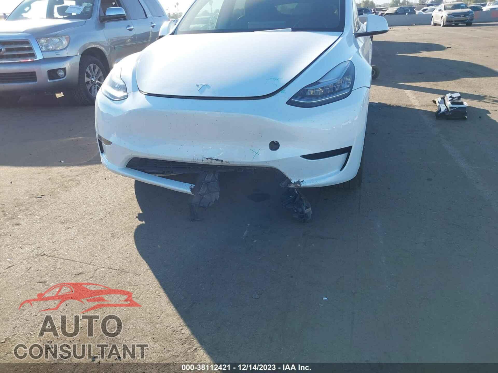 TESLA MODEL Y 2023 - 7SAYGDEE4PA048252