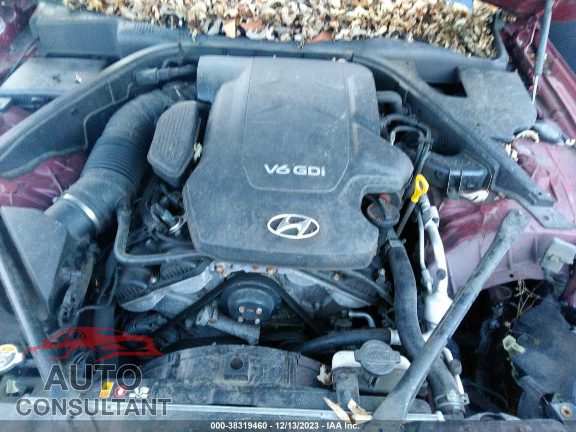 HYUNDAI GENESIS 2016 - KMHGNAJE9GU134697