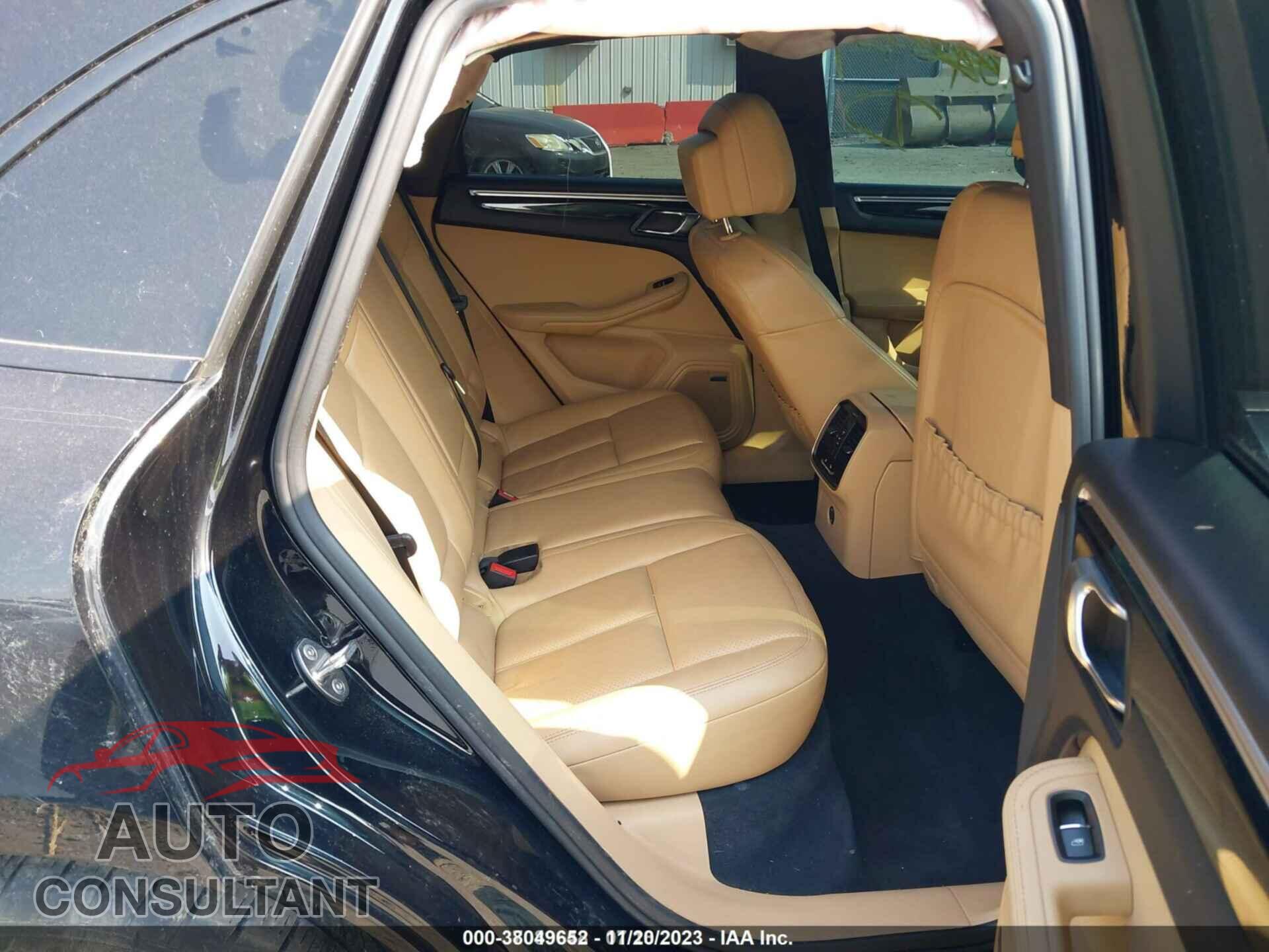 PORSCHE MACAN 2018 - WP1AA2A57JLB00831