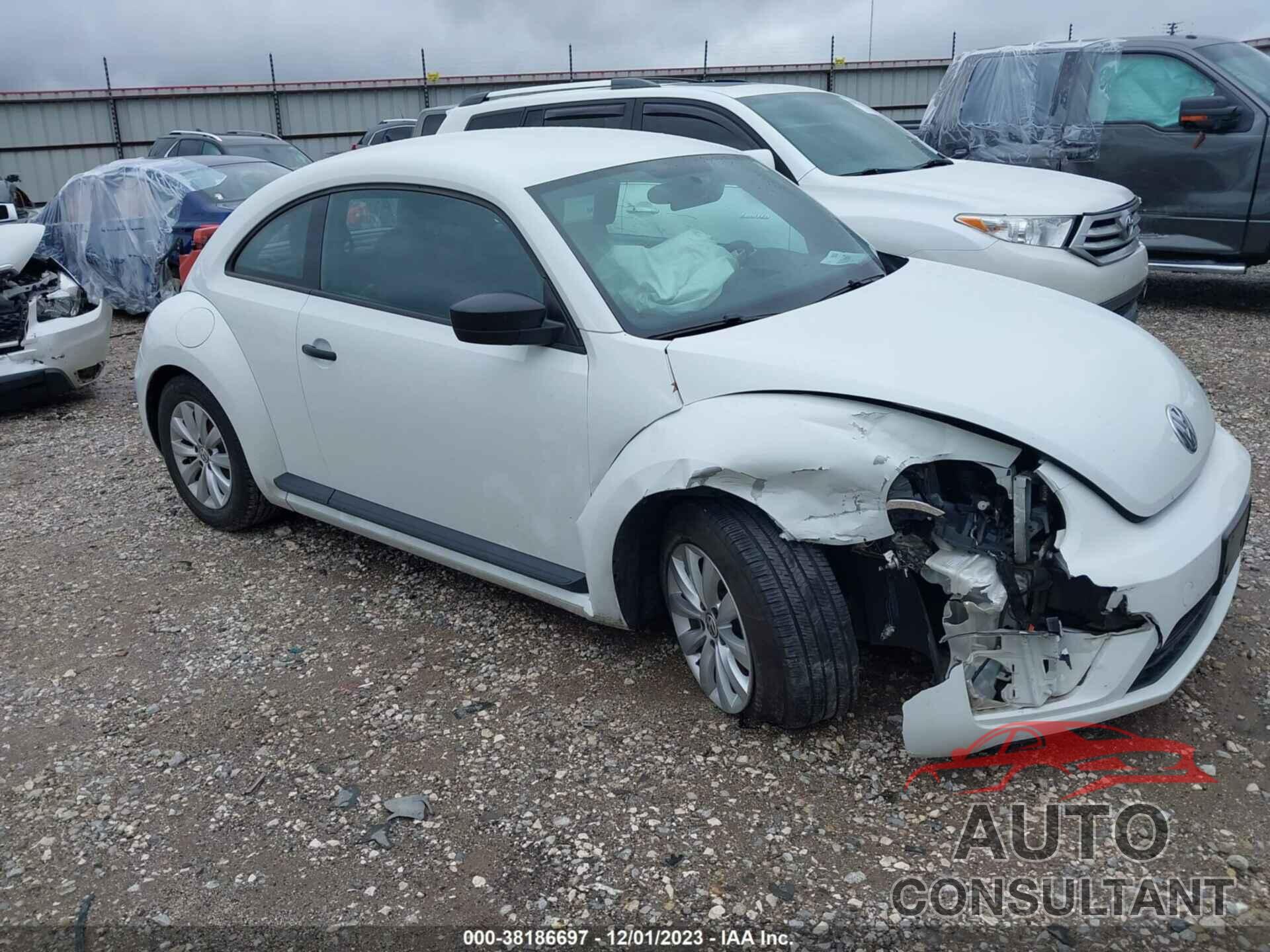 VOLKSWAGEN BEETLE 2017 - 3VWF17AT3HM628150