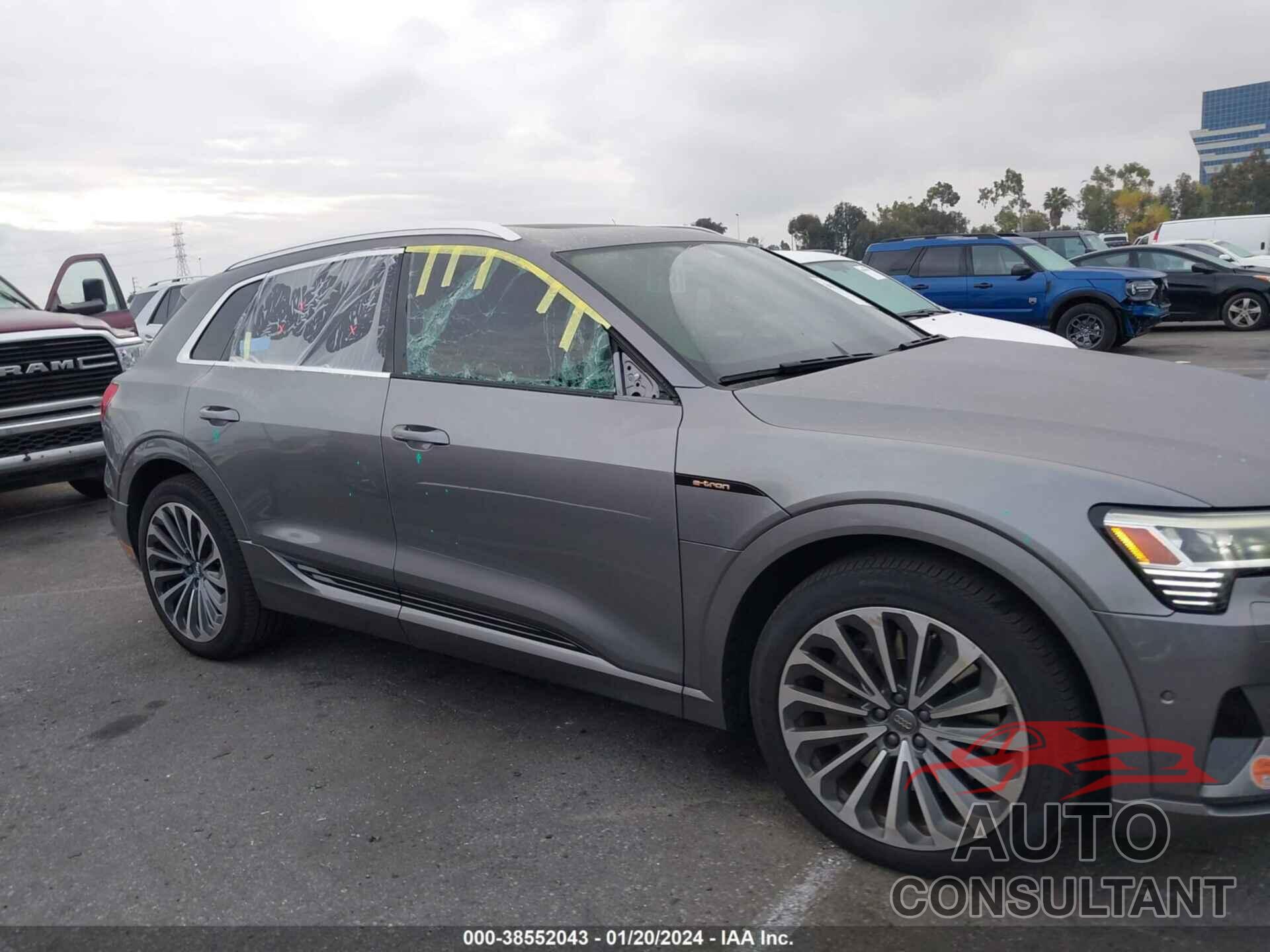 AUDI E-TRON 2019 - WA1VABGE8KB016688