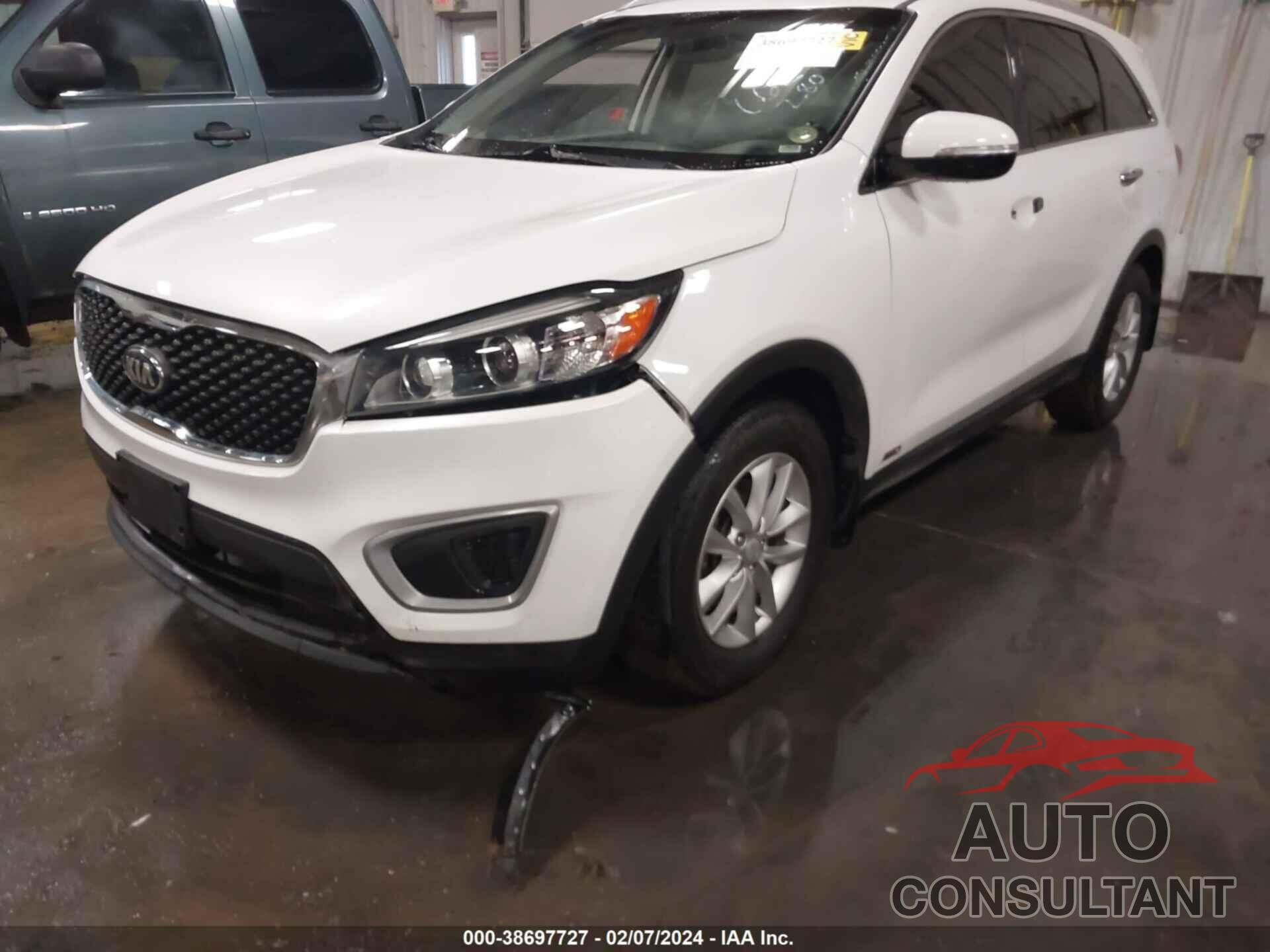 KIA SORENTO 2017 - 5XYPGDA39HG325648