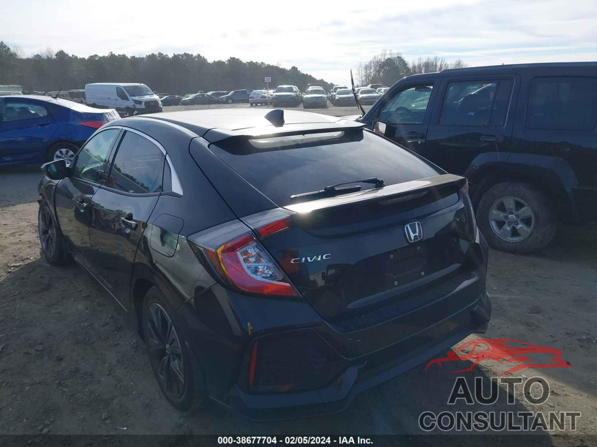 HONDA CIVIC 2018 - SHHFK7H56JU209435