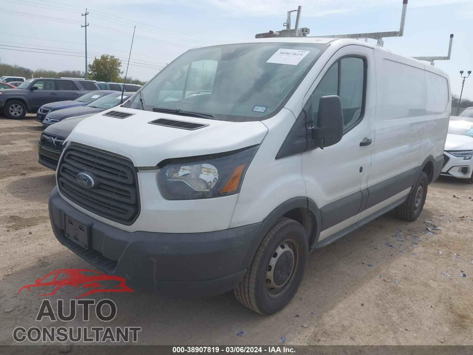 FORD TRANSIT 2018 - 1FTYR1ZM9JKB15089