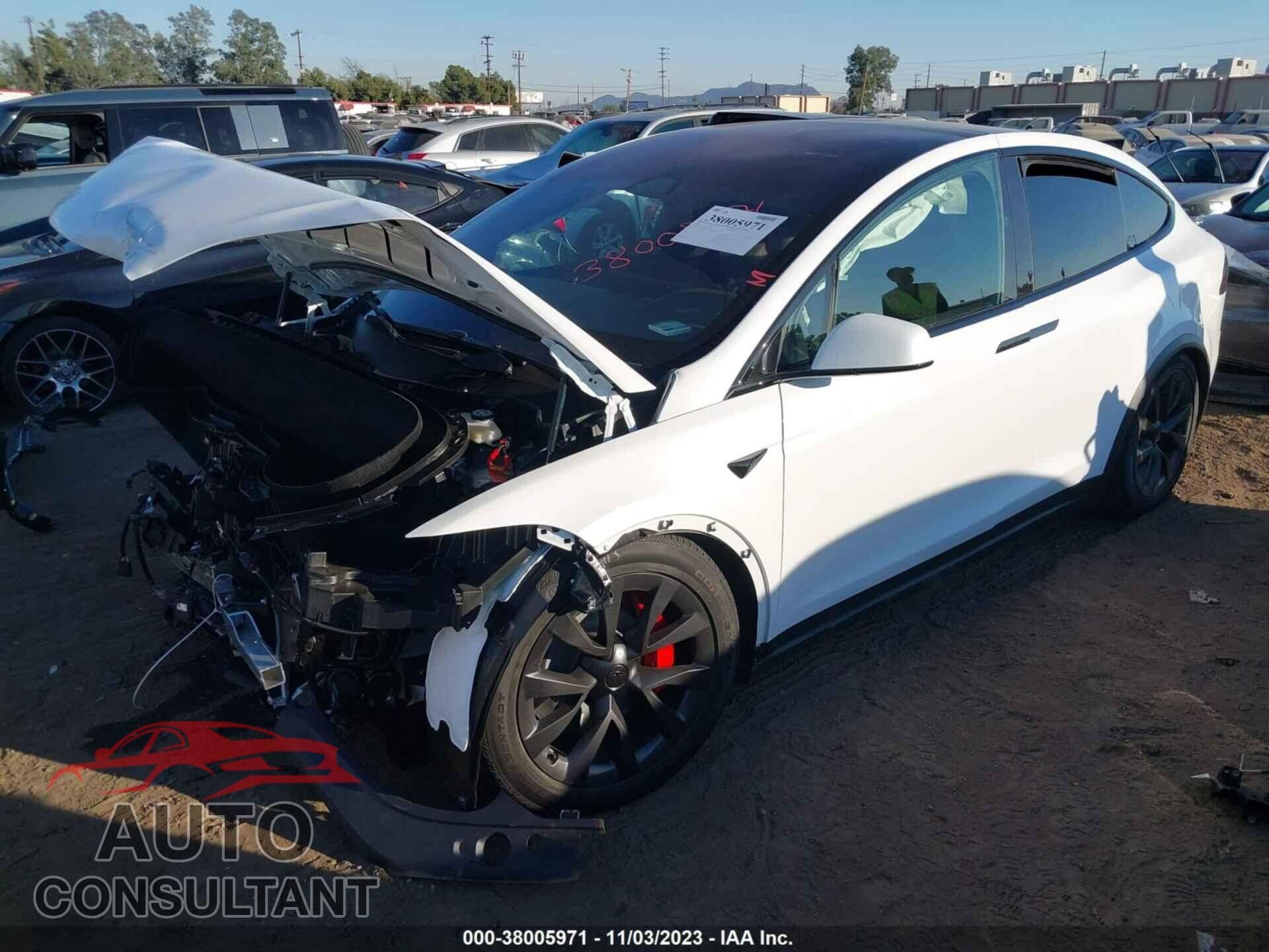 TESLA MODEL X 2023 - 7SAXCBE64PF418445