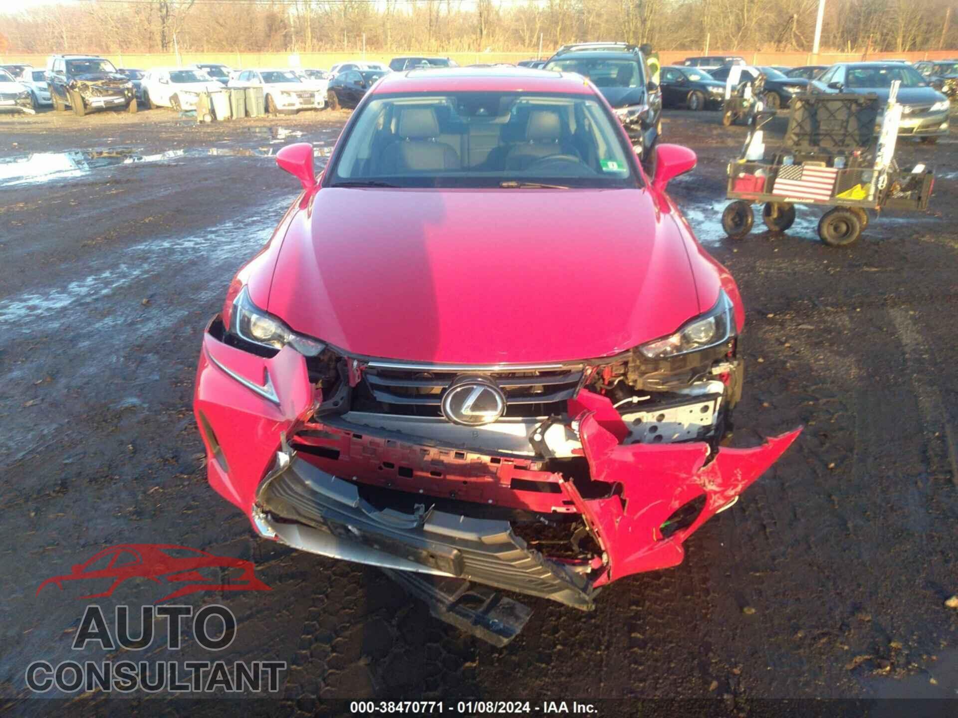 LEXUS IS 300 2018 - JTHC81D26J5032039