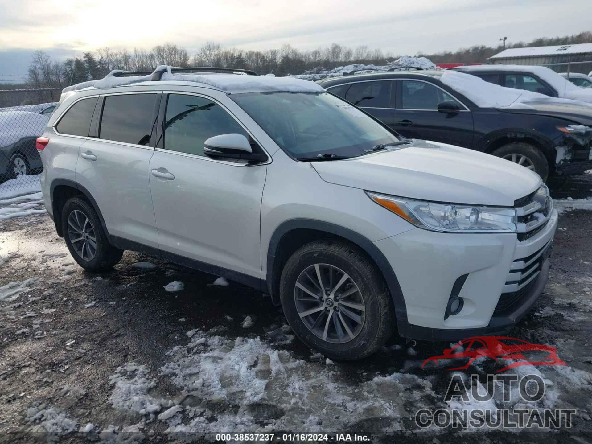 TOYOTA HIGHLANDER 2019 - 5TDJZRFH0KS597792