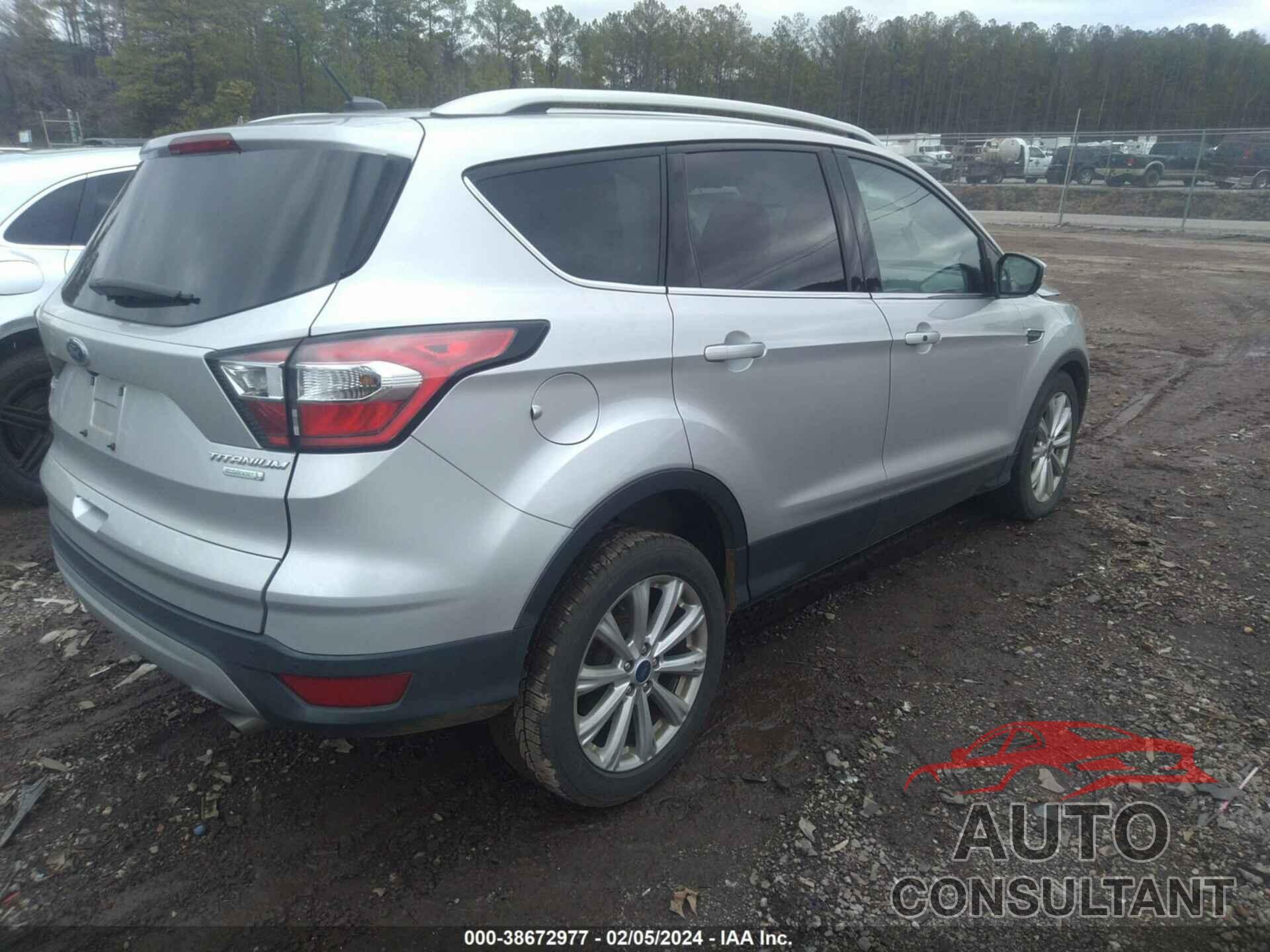 FORD ESCAPE 2017 - 1FMCU0JD6HUC18575