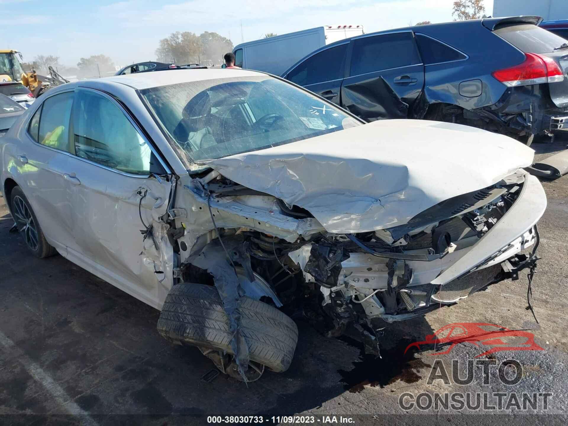 TOYOTA CAMRY 2022 - 4T1G11AK6NU060300