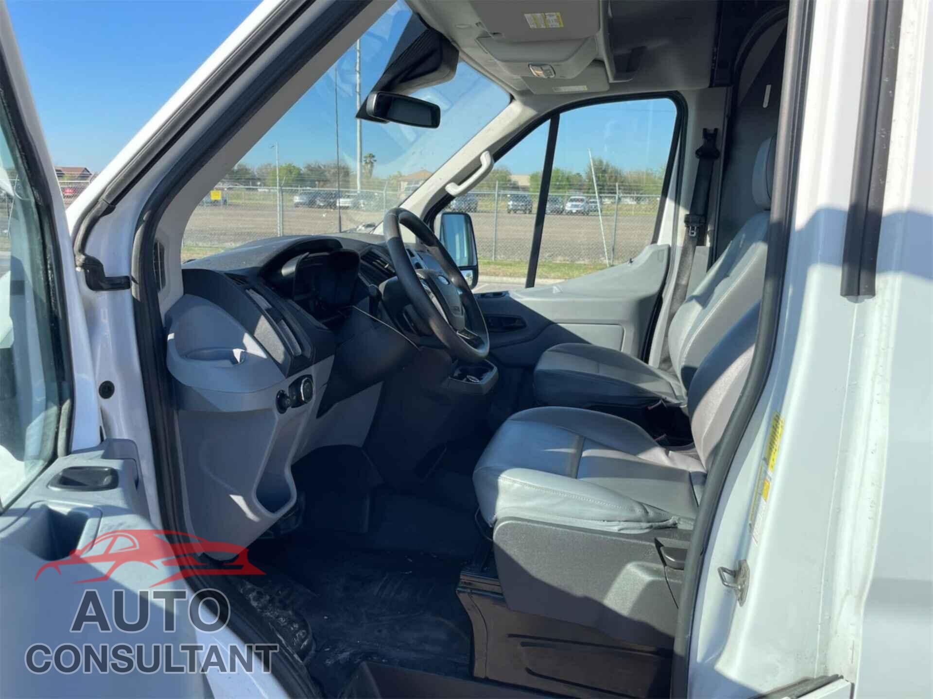 FORD TRANSIT 2017 - 1FTYR2CM1HKA34726