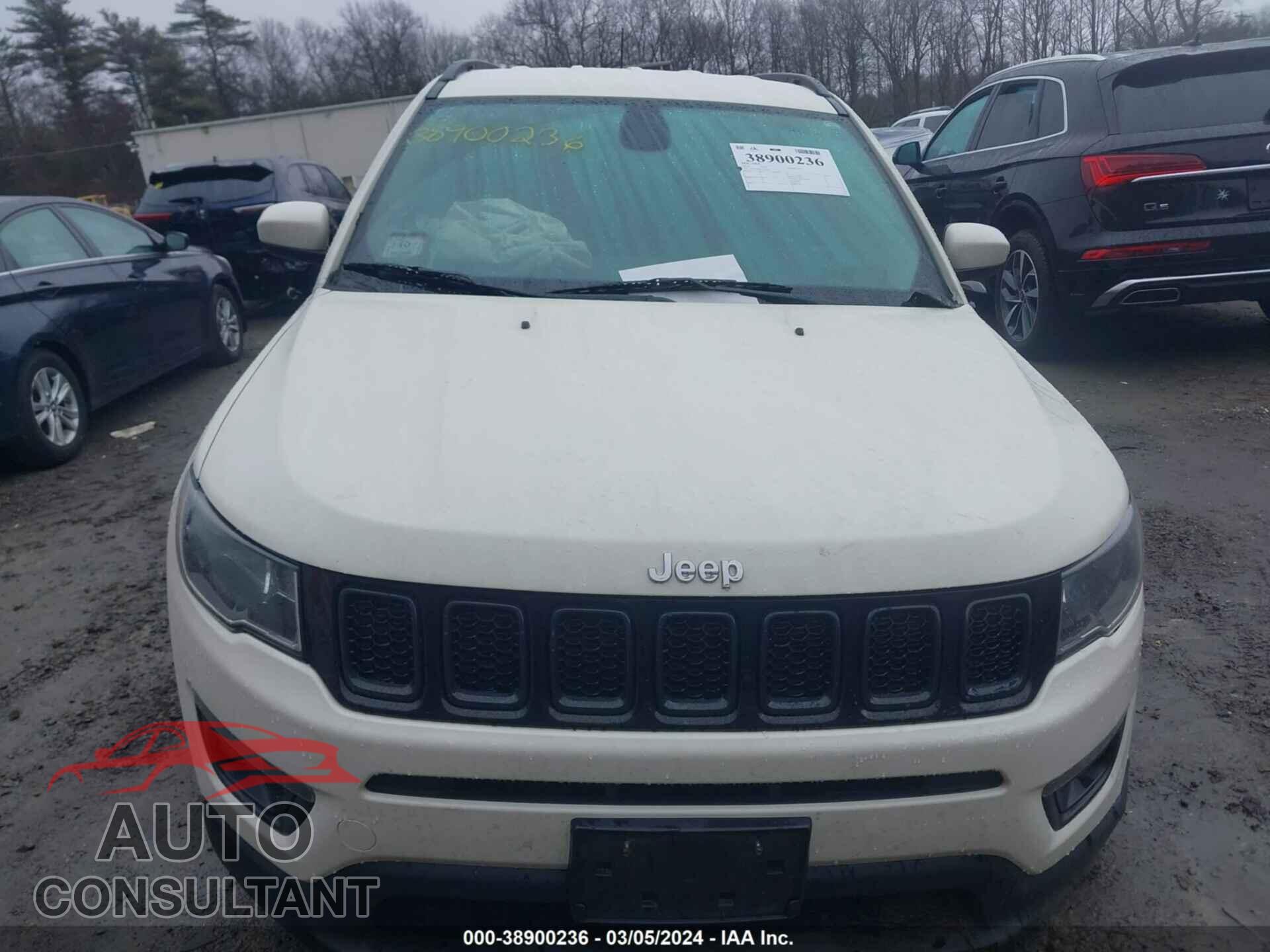JEEP COMPASS 2018 - 3C4NJDBB5JT103301