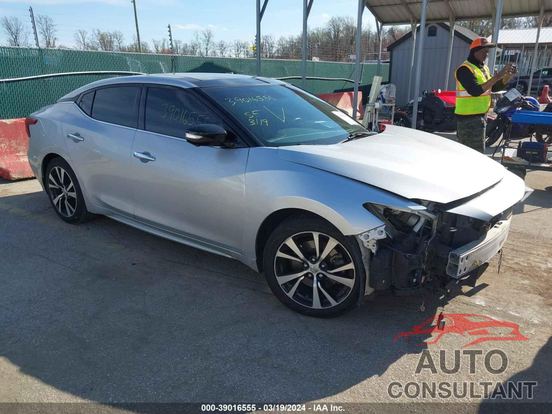 NISSAN MAXIMA 2017 - 1N4AA6AP9HC402311