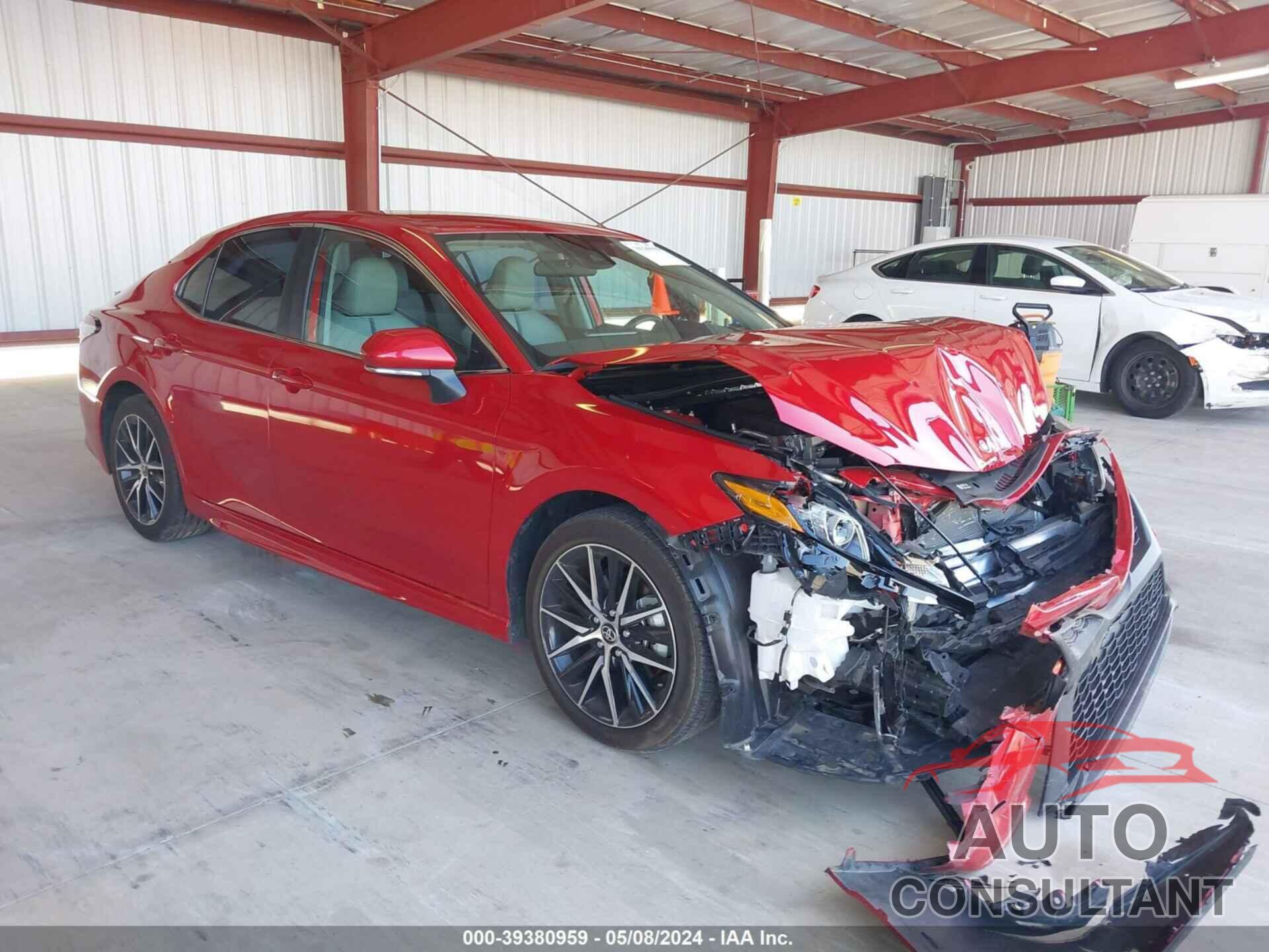 TOYOTA CAMRY 2023 - 4T1G11AK7PU106039