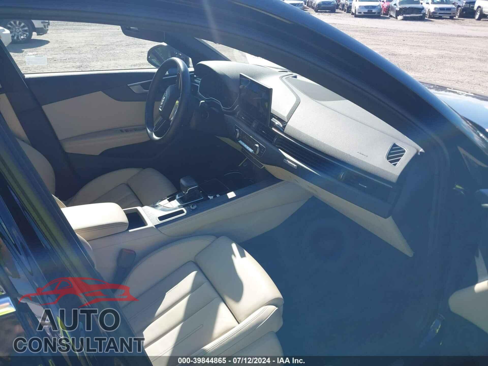 AUDI A4 2021 - WAUEAAF45MA018770