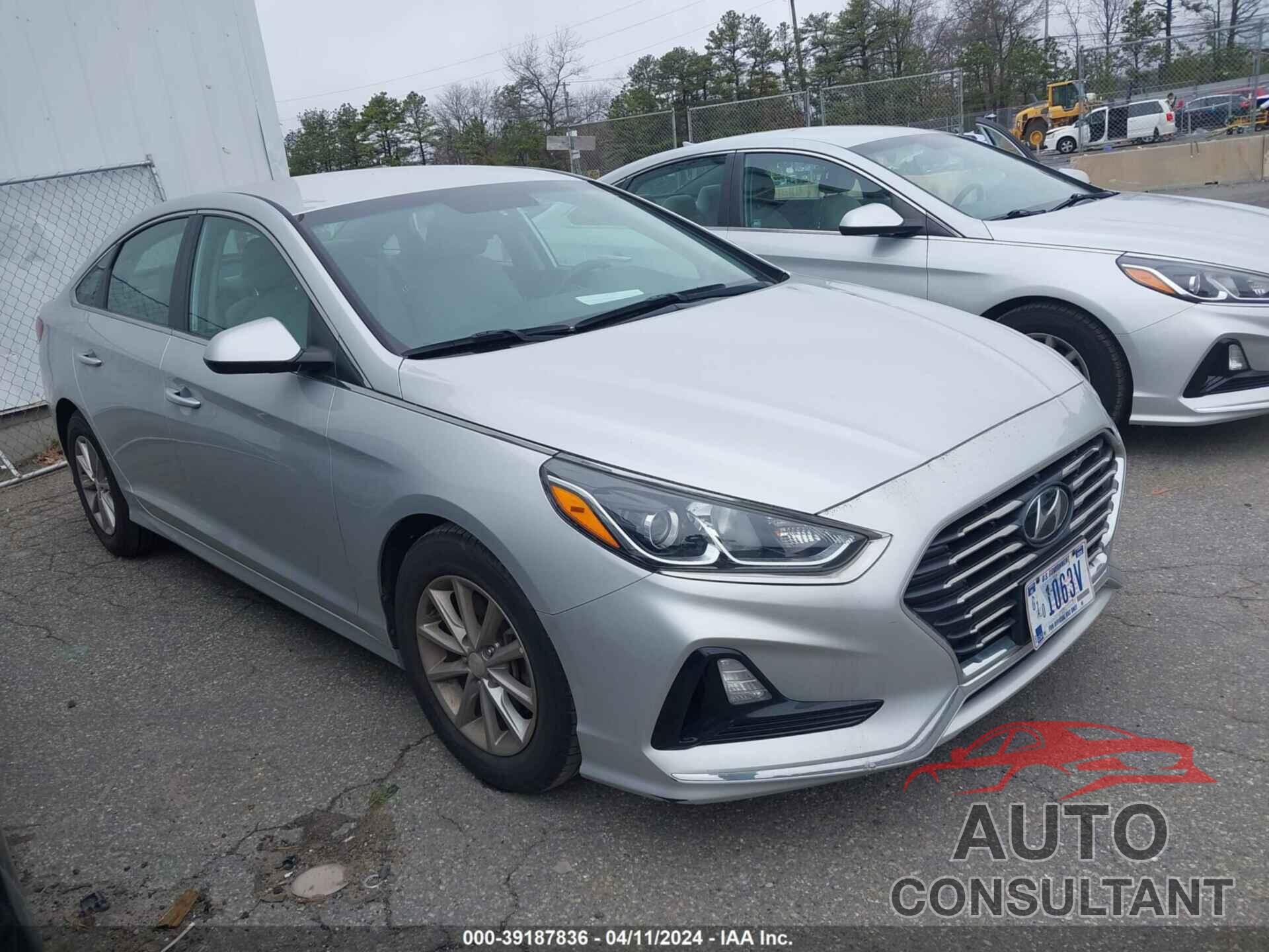 HYUNDAI SONATA 2018 - 5NPE24AA2JH684889