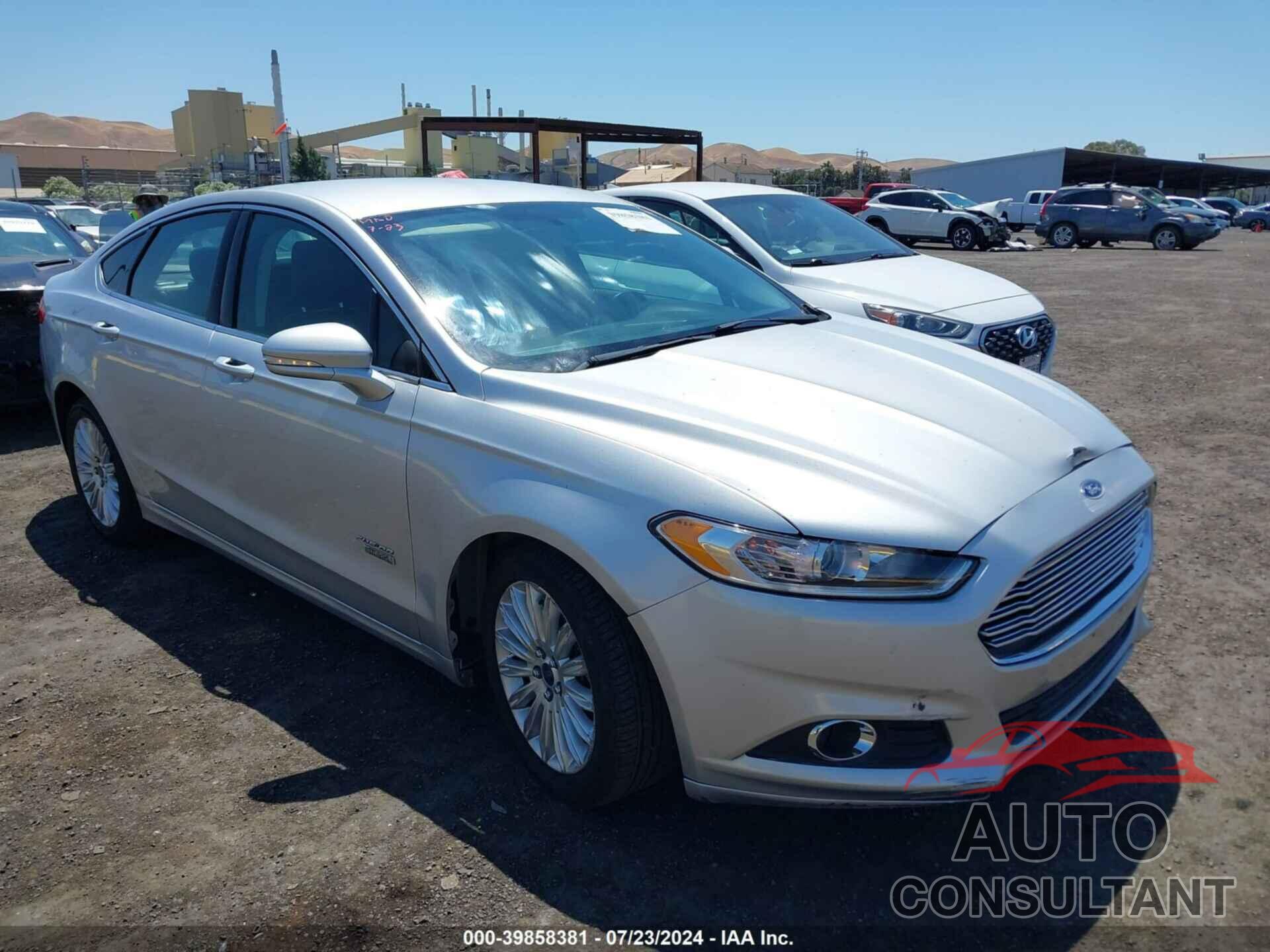 FORD FUSION ENERGI 2016 - 3FA6P0PU2GR229424