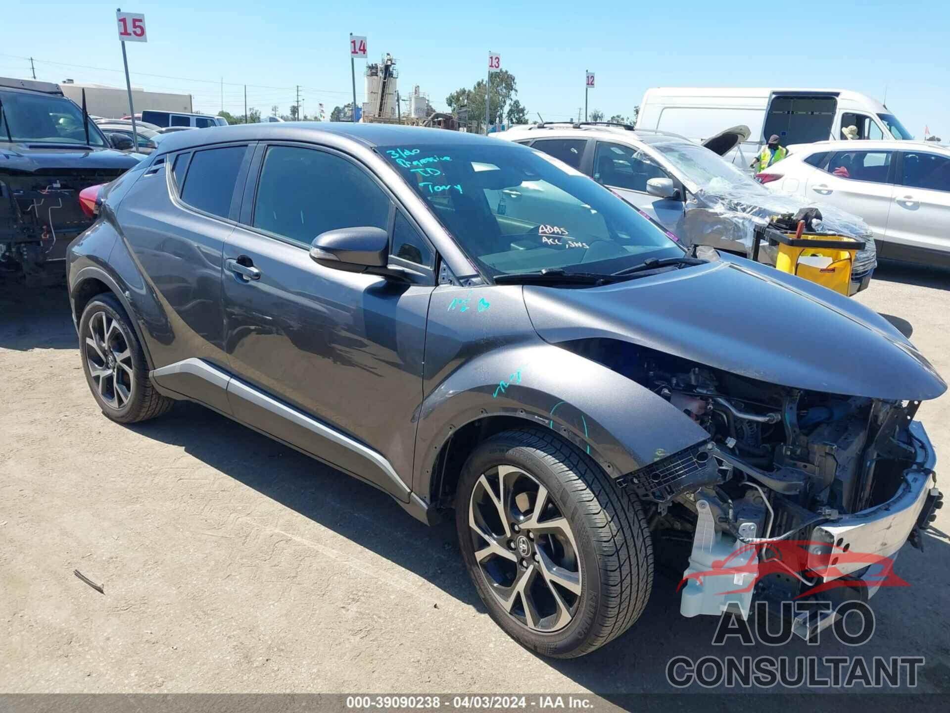 TOYOTA C-HR 2018 - JTNKHMBX0J1009355