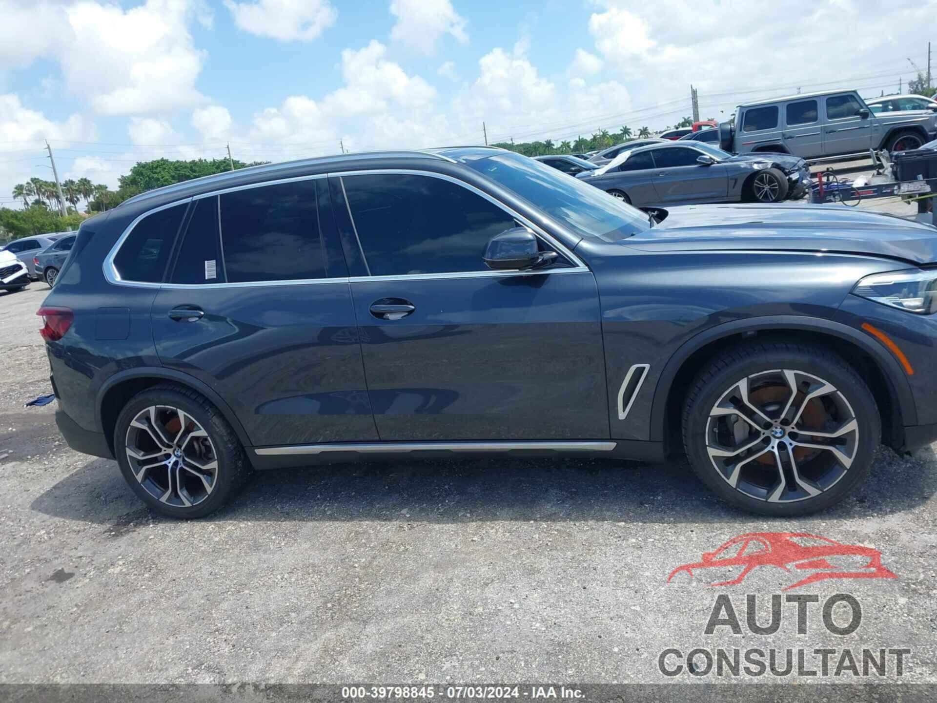 BMW X5 2022 - 5UXCR4C04N9K27277