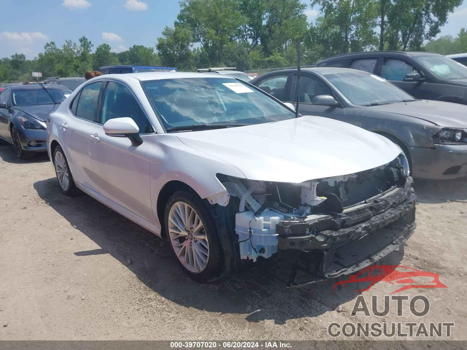 TOYOTA CAMRY 2019 - 4T1B11HK9KU772294